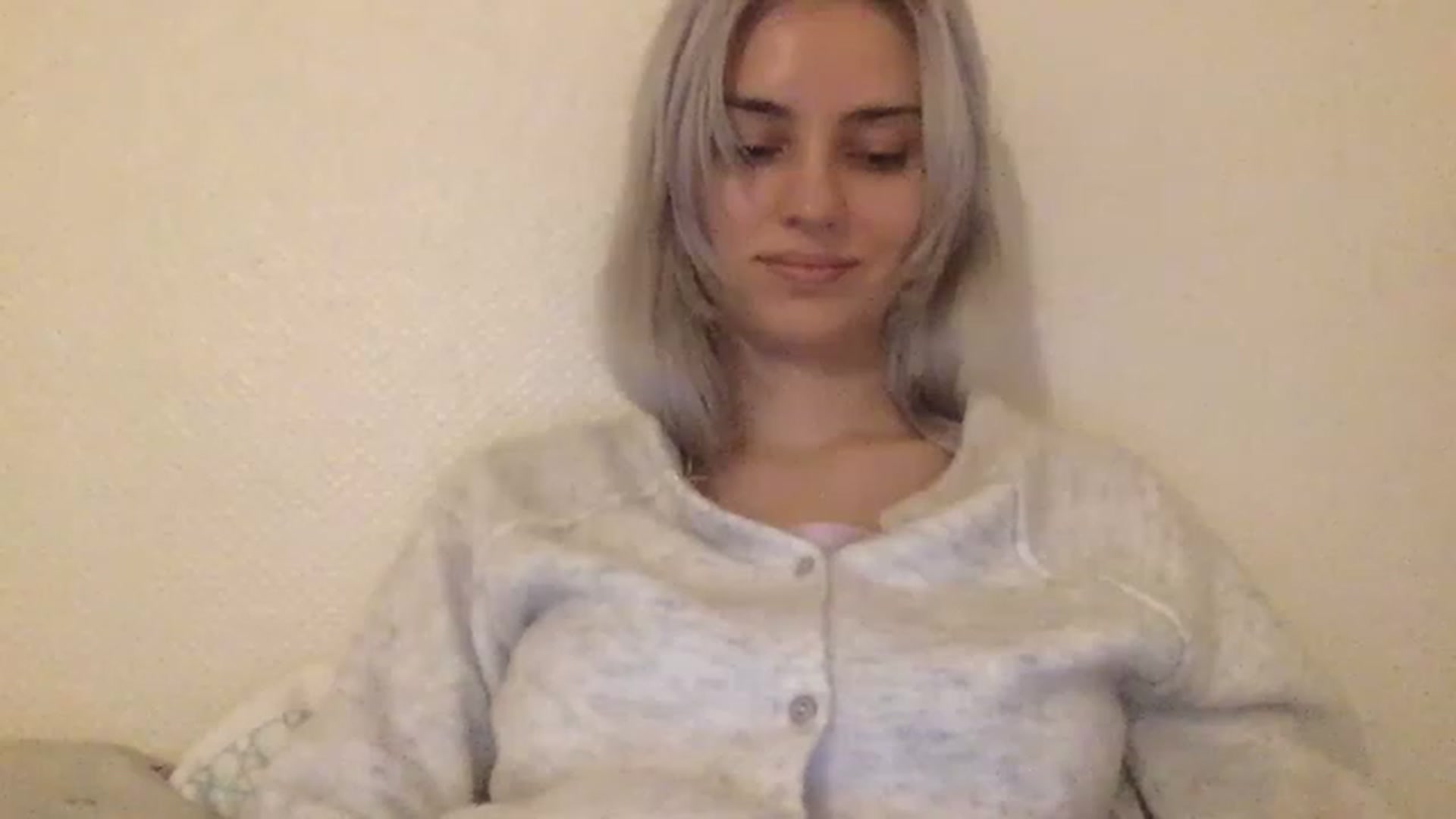 Gallery image thumbnail from LLuckyGirl's myfreecams stream on, 02/21/2023, 03:06 image 5 of 20