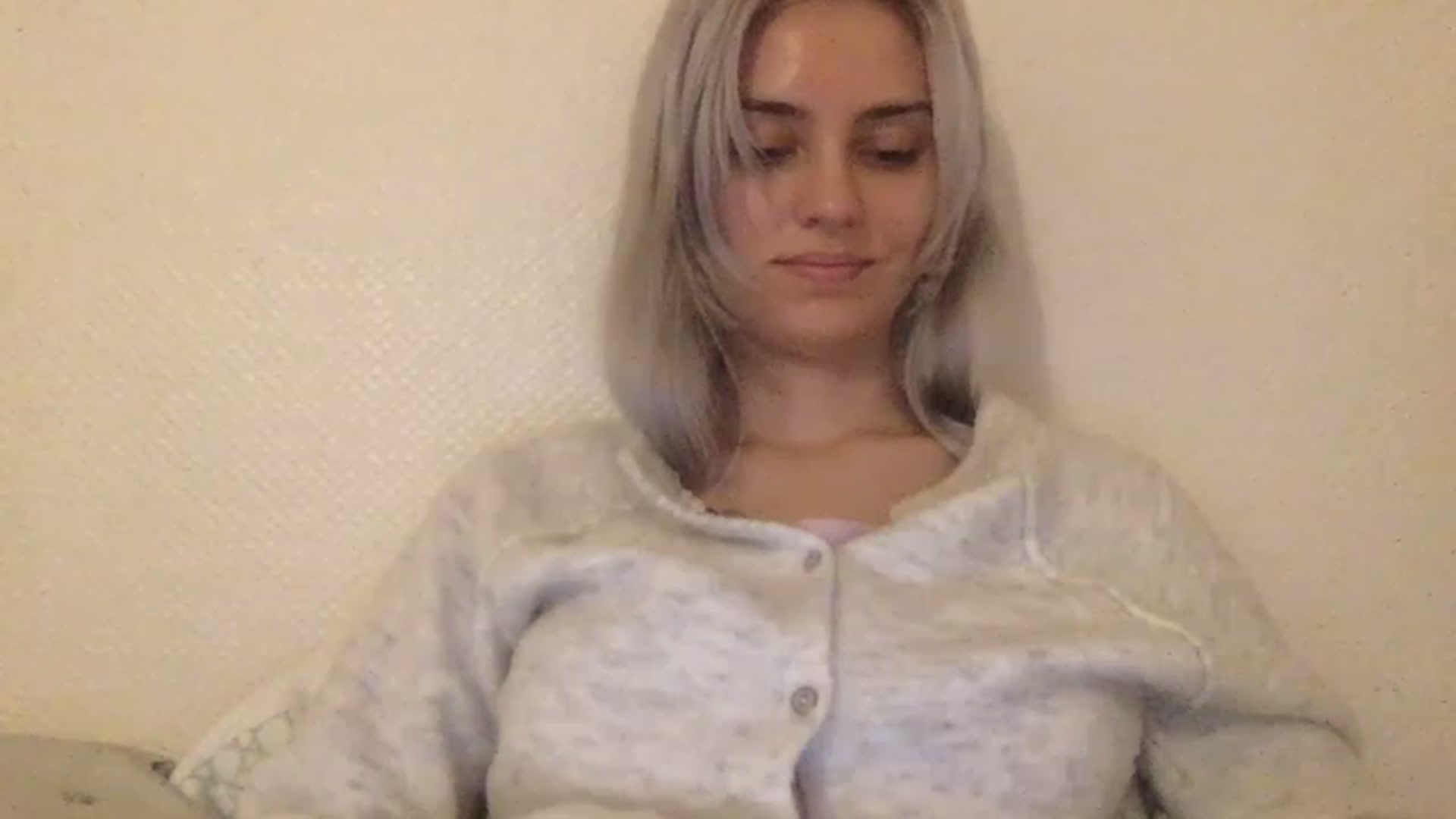Gallery image thumbnail from LLuckyGirl's myfreecams stream on, 02/21/2023, 03:06 image 10 of 20