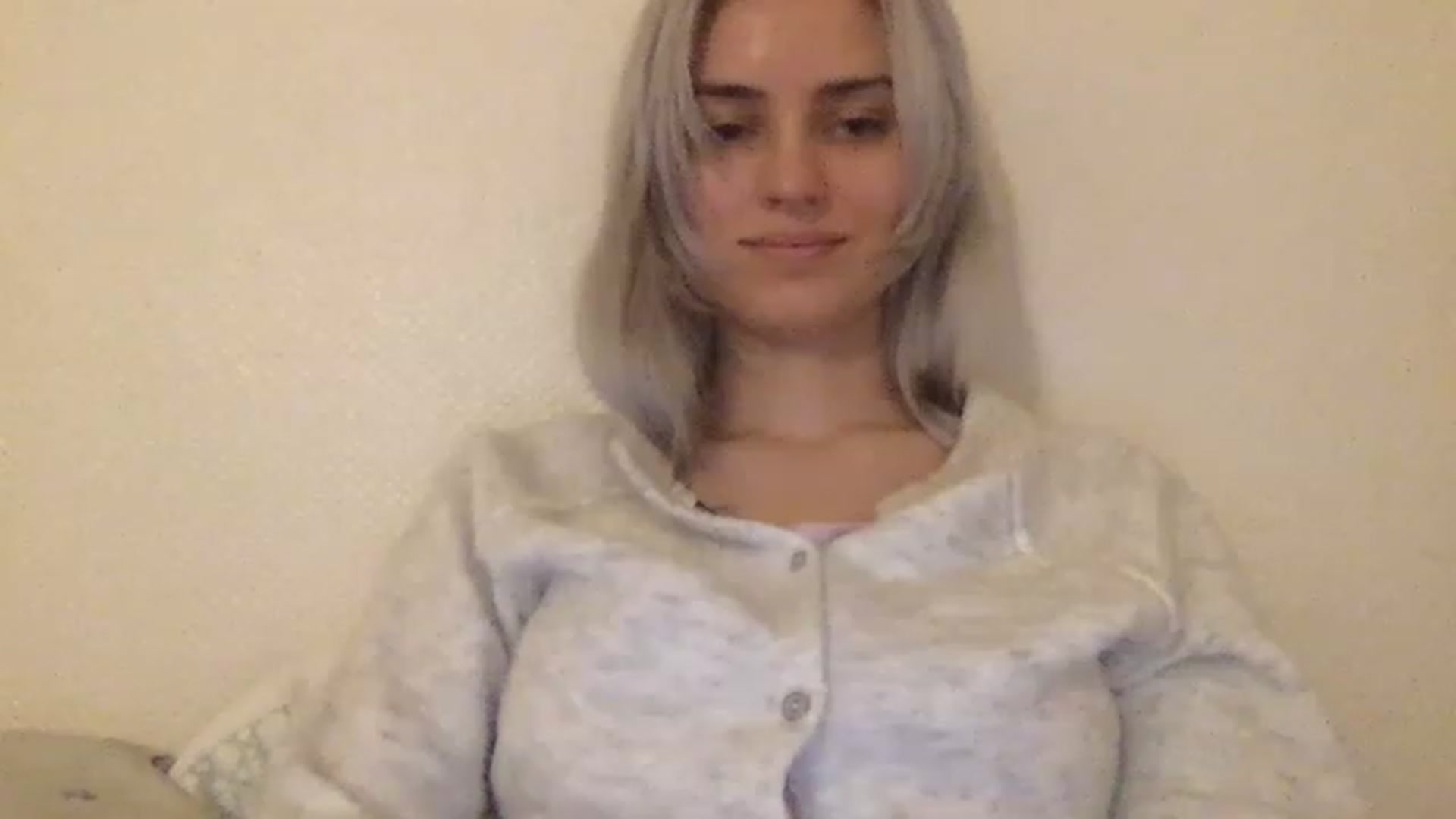 Gallery image thumbnail from LLuckyGirl's myfreecams stream on, 02/21/2023, 03:06 image 8 of 20
