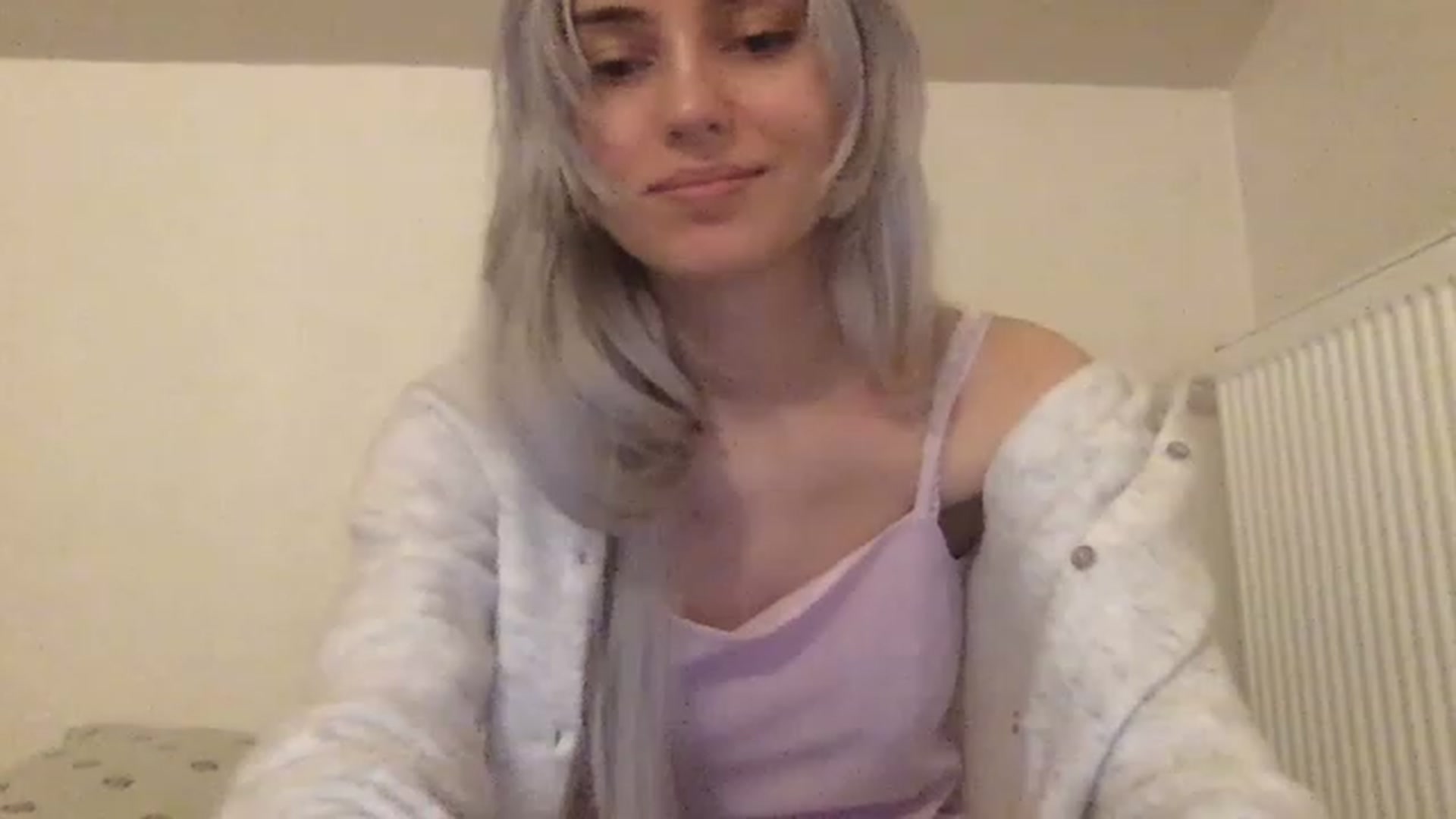Gallery image thumbnail from LLuckyGirl's myfreecams stream on, 02/21/2023, 03:44 image 13 of 20