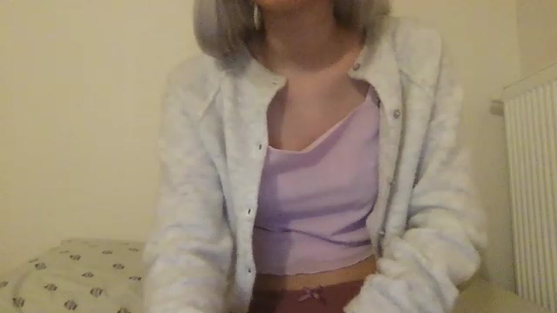 Gallery image thumbnail from LLuckyGirl's myfreecams stream on, 02/21/2023, 03:44 image 18 of 20