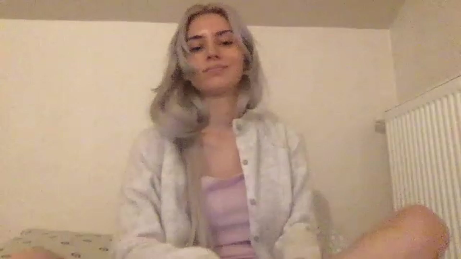 Gallery image thumbnail from LLuckyGirl's myfreecams stream on, 02/21/2023, 03:44 image 2 of 20