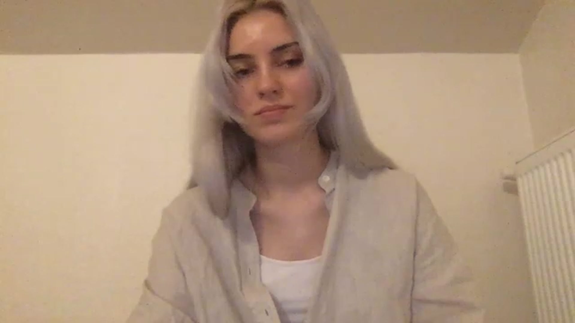Gallery image thumbnail from LLuckyGirl's myfreecams stream on, 02/24/2023, 02:07 image 18 of 20