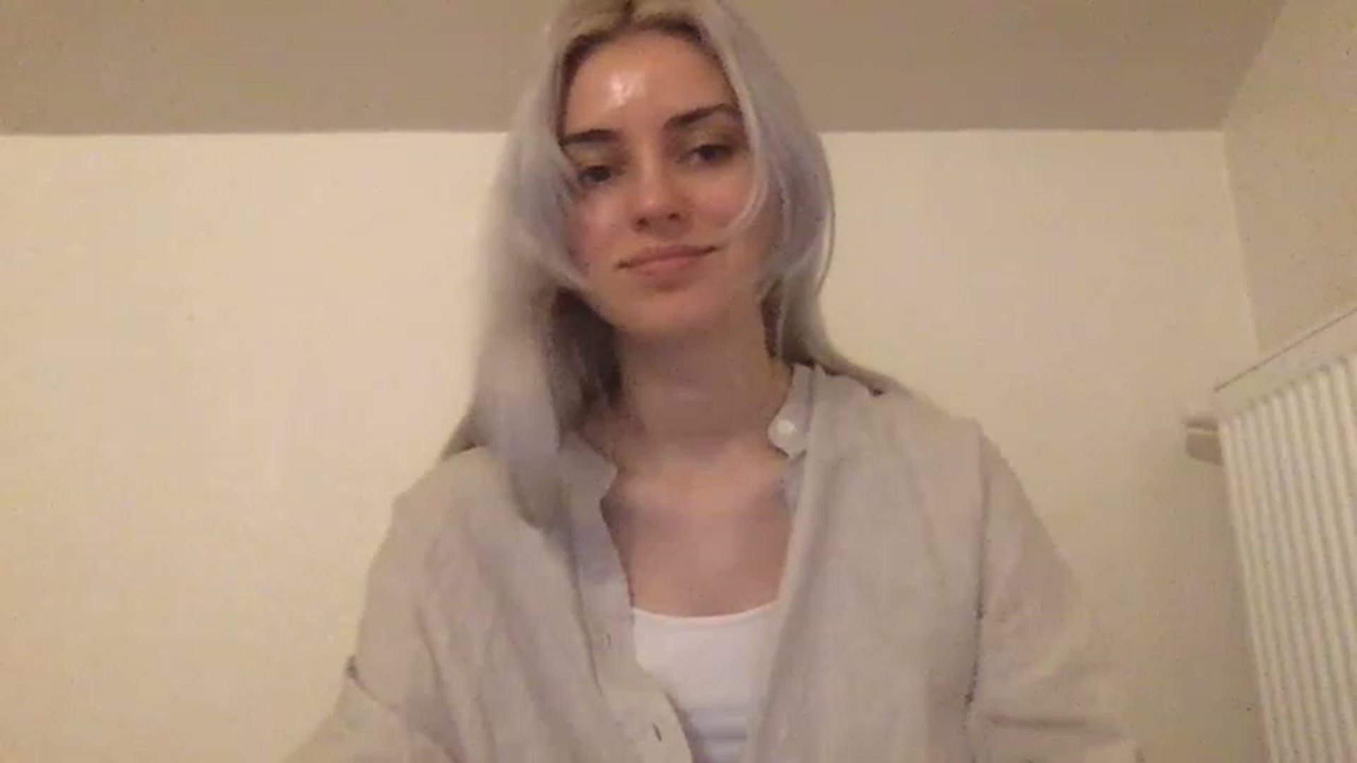 Gallery image thumbnail from LLuckyGirl's myfreecams stream on, 02/24/2023, 02:07 image 19 of 20