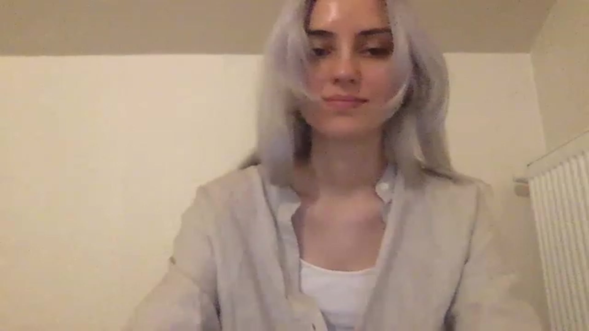 Gallery image thumbnail from LLuckyGirl's myfreecams stream on, 02/24/2023, 02:07 image 16 of 20