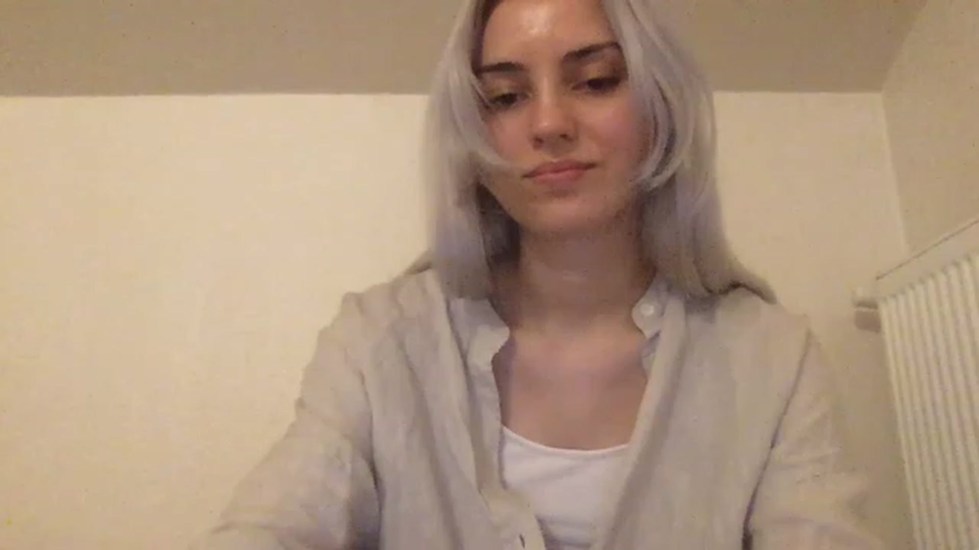 Gallery image thumbnail from LLuckyGirl's myfreecams stream on, 02/24/2023, 02:07 image 15 of 20