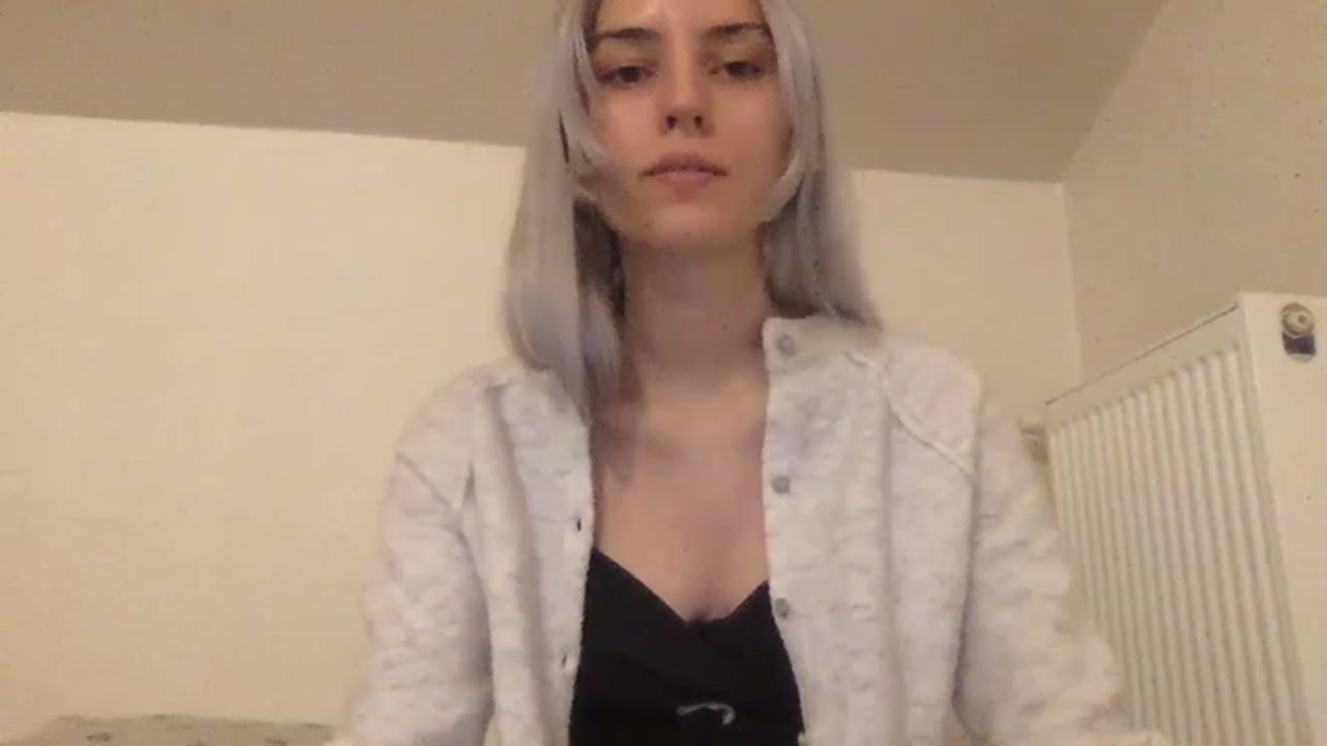 Gallery image thumbnail from LLuckyGirl's myfreecams stream on, 03/01/2023, 24:00 image 7 of 20