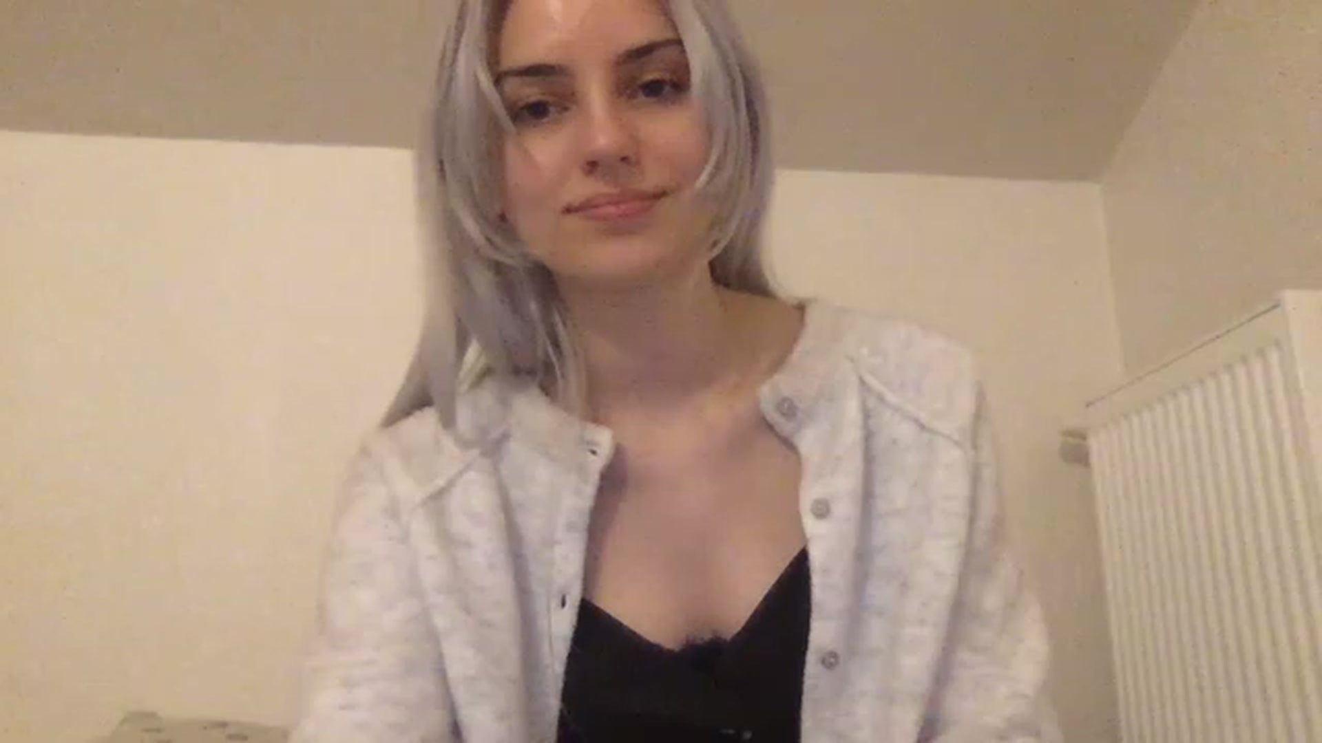 Gallery image thumbnail from LLuckyGirl's myfreecams stream on, 03/01/2023, 03:12 image 10 of 20