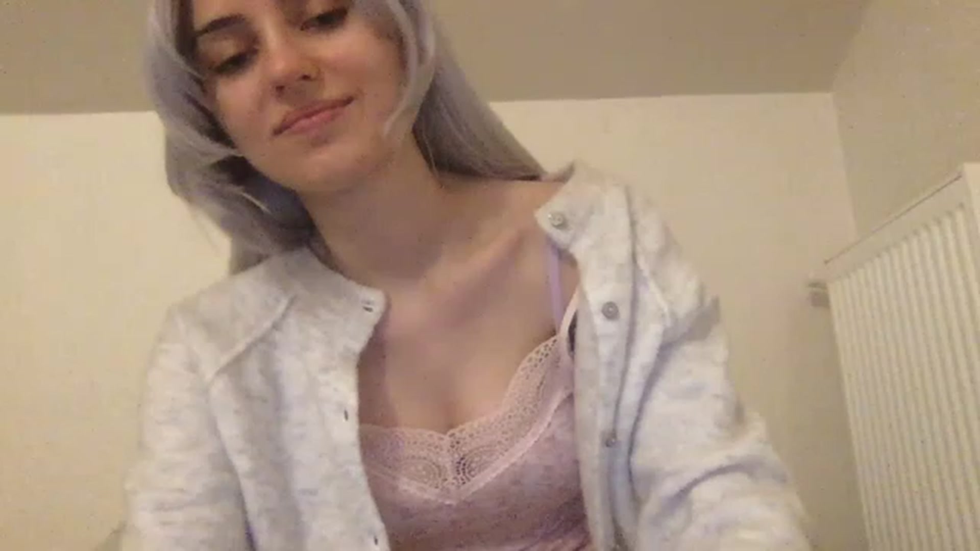 Gallery image thumbnail from LLuckyGirl's myfreecams stream on, 03/03/2023, 01:57 image 13 of 20