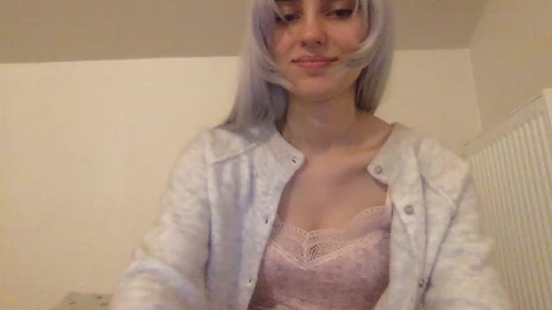 Gallery image thumbnail from LLuckyGirl's myfreecams stream on, 03/03/2023, 01:57 image 10 of 20