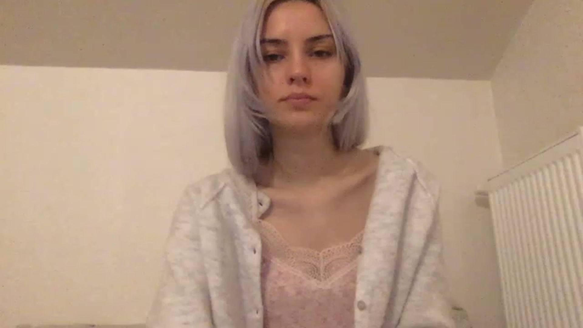 Gallery image thumbnail from LLuckyGirl's myfreecams stream on, 03/06/2023, 24:00 image 2 of 20
