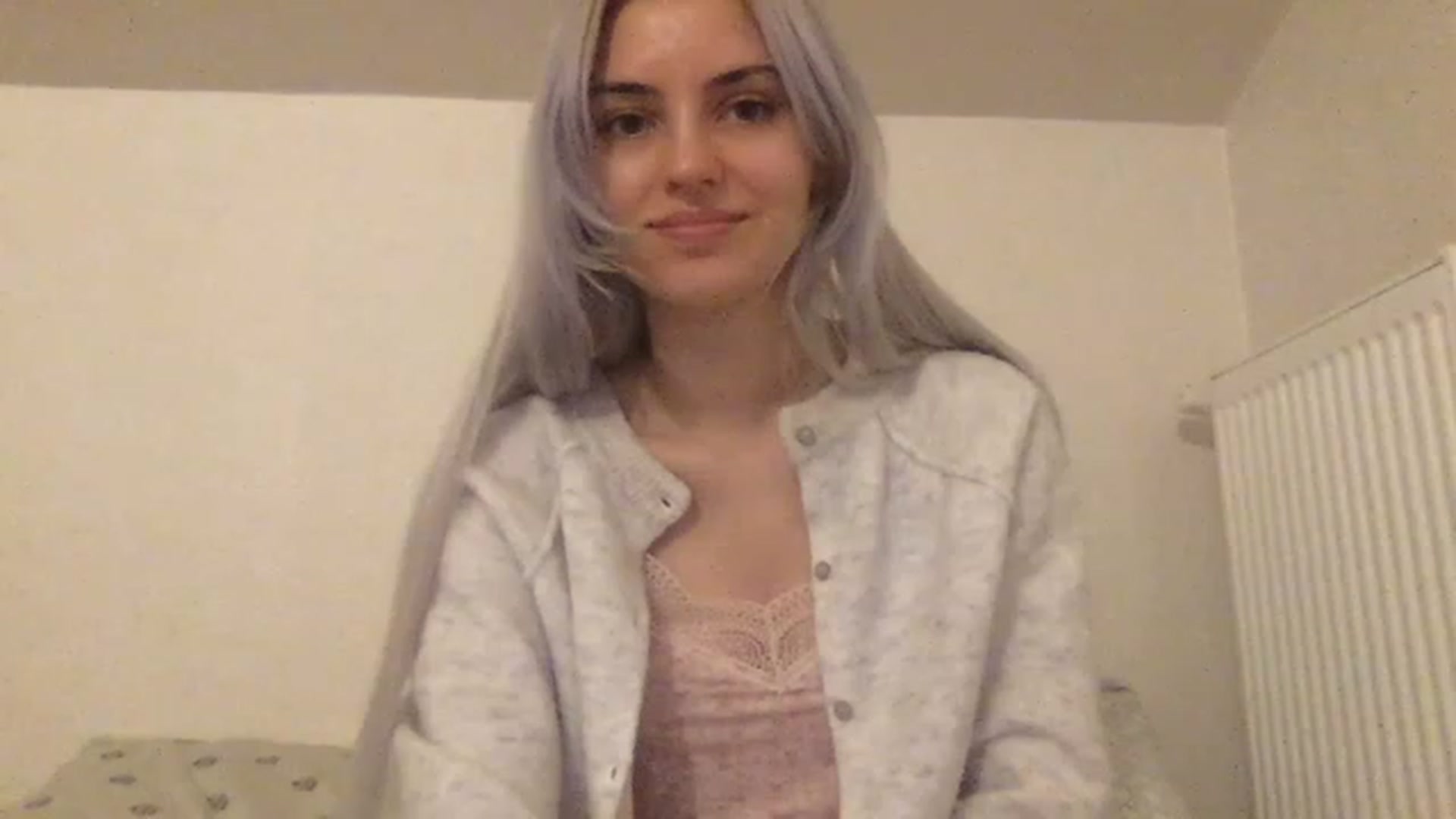 Gallery image thumbnail from LLuckyGirl's myfreecams stream on, 03/06/2023, 03:57 image 3 of 20