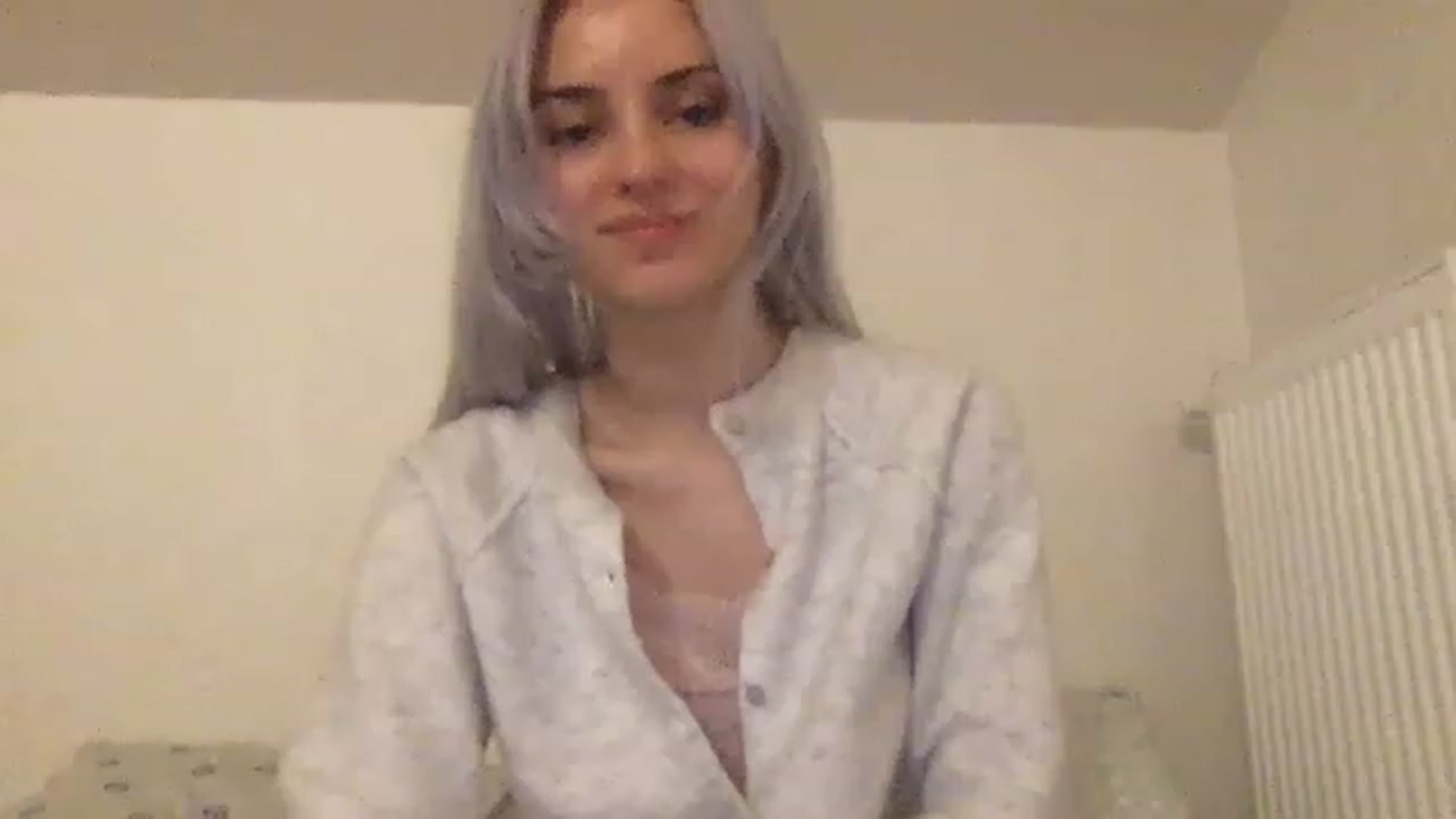 Gallery image thumbnail from LLuckyGirl's myfreecams stream on, 03/06/2023, 03:57 image 13 of 20