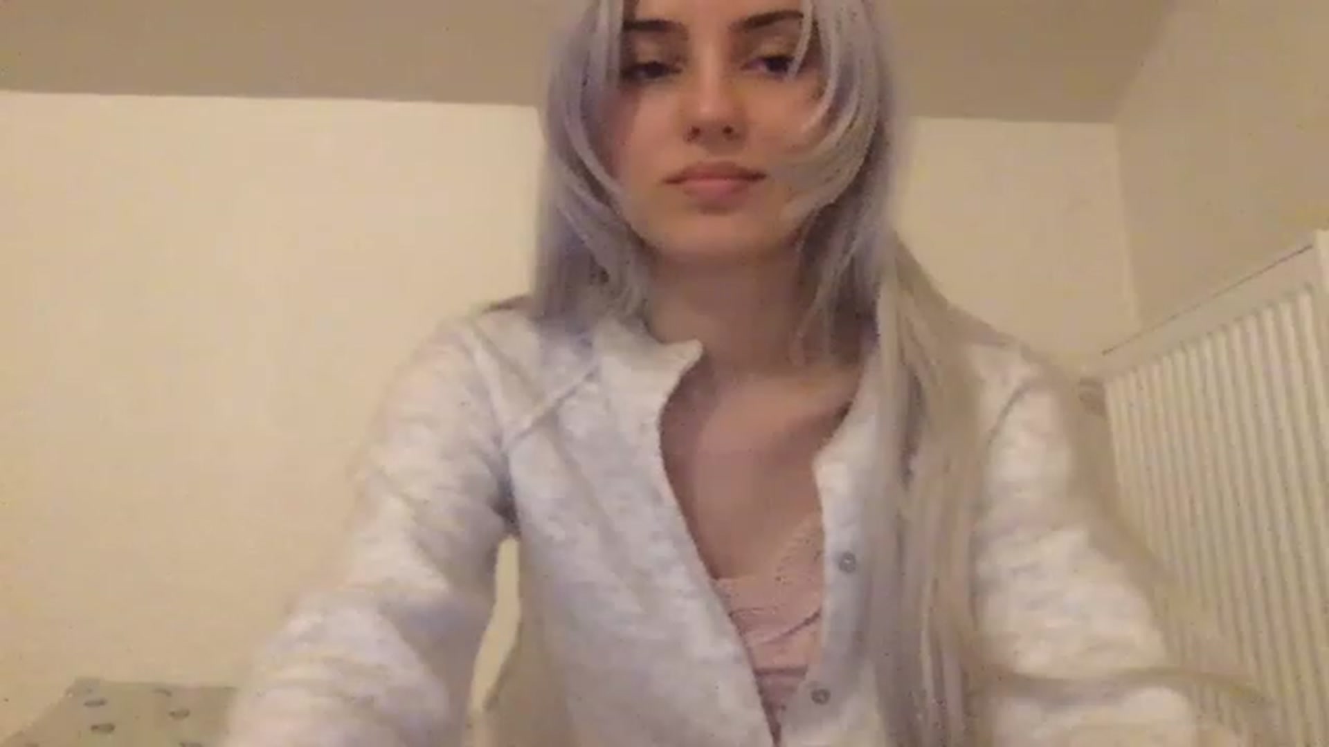 Gallery image thumbnail from LLuckyGirl's myfreecams stream on, 03/06/2023, 03:57 image 18 of 20