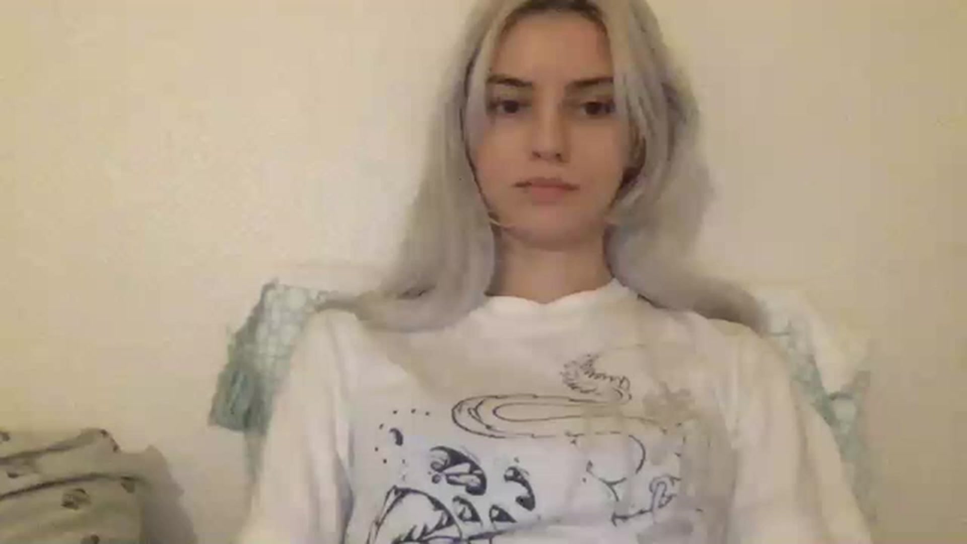 Gallery image thumbnail from LLuckyGirl's myfreecams stream on, 03/30/2023, 01:00 image 9 of 20
