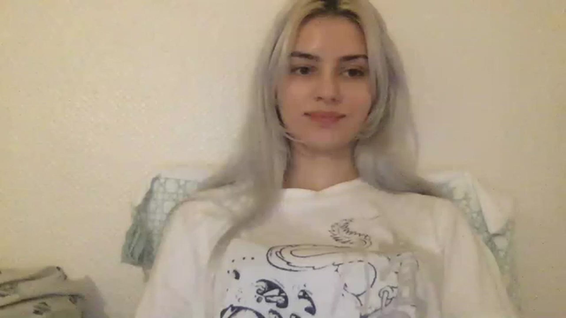Gallery image thumbnail from LLuckyGirl's myfreecams stream on, 03/30/2023, 01:00 image 15 of 20