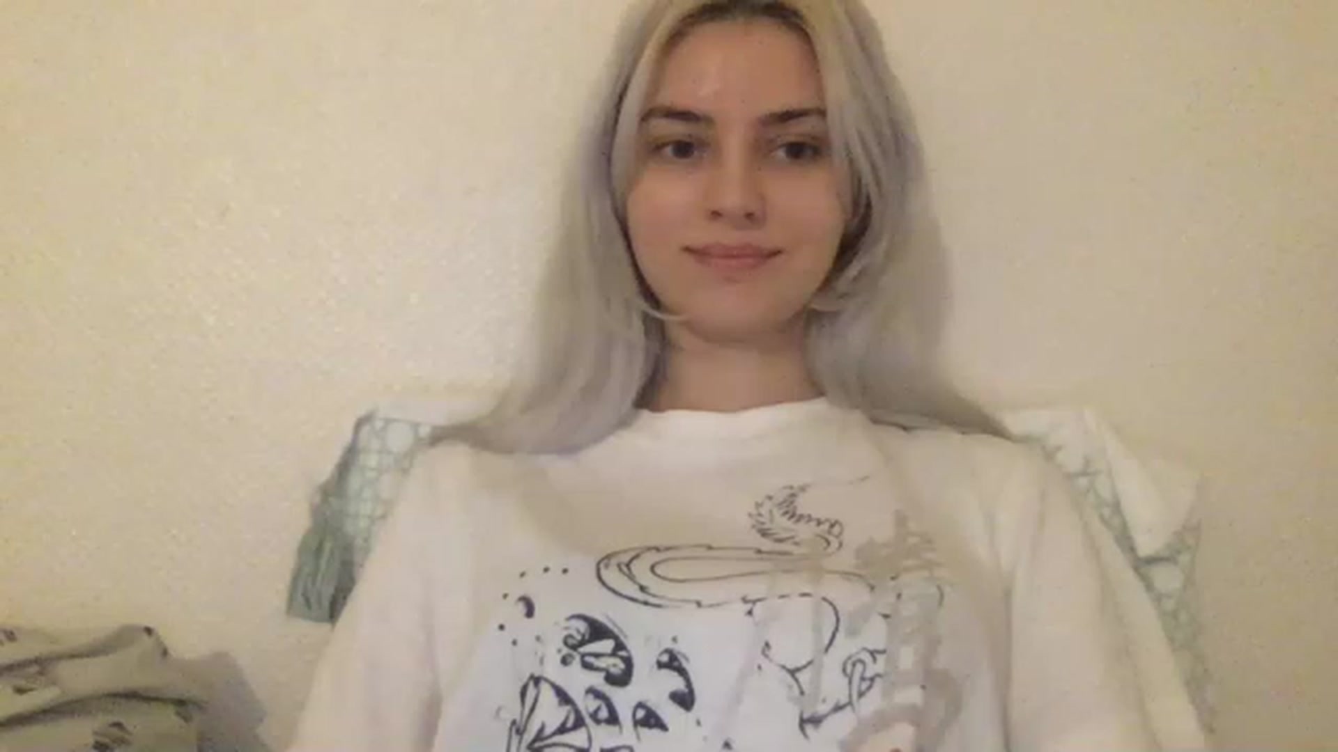 Gallery image thumbnail from LLuckyGirl's myfreecams stream on, 03/30/2023, 01:00 image 4 of 20