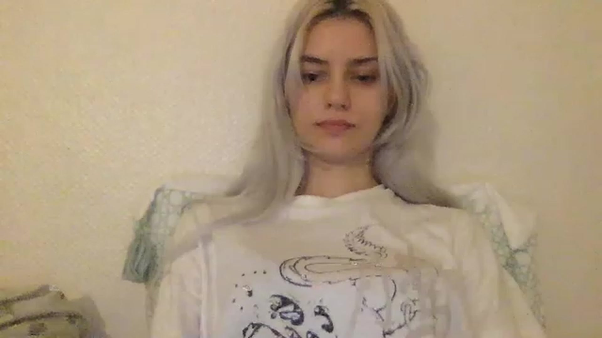 Gallery image thumbnail from LLuckyGirl's myfreecams stream on, 03/30/2023, 01:00 image 12 of 20