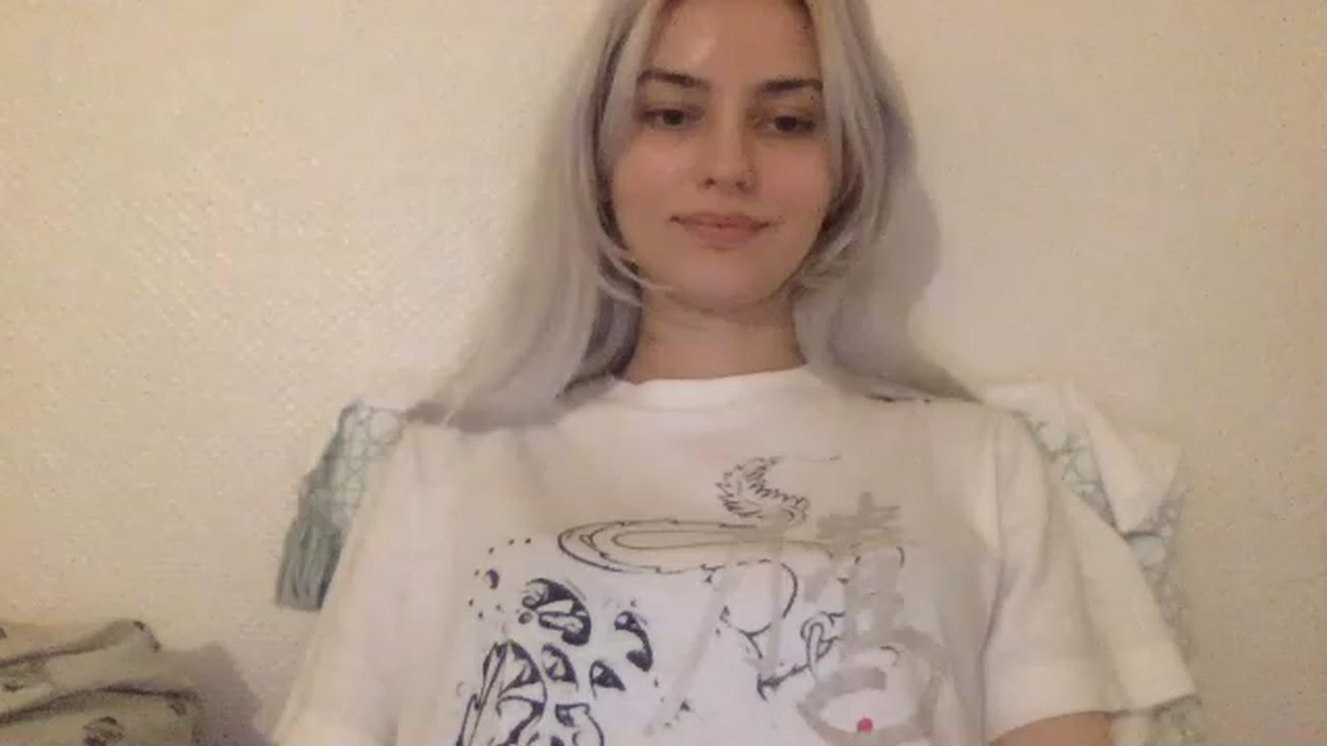 Gallery image thumbnail from LLuckyGirl's myfreecams stream on, 03/30/2023, 01:00 image 2 of 20