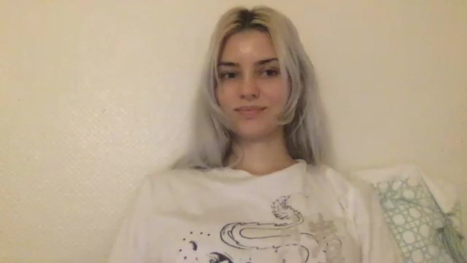 Gallery image thumbnail from LLuckyGirl's myfreecams stream on, 03/31/2023, 23:56 image 19 of 20