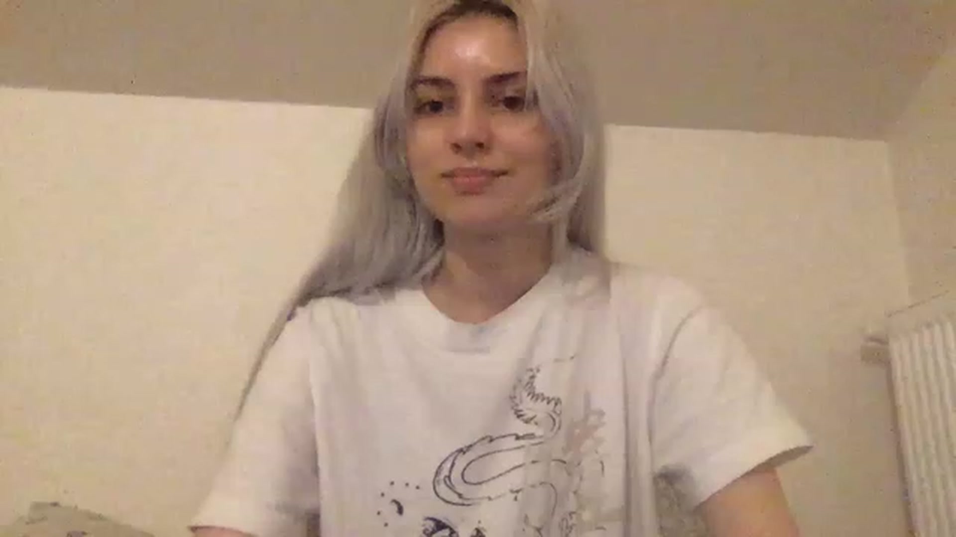 Gallery image thumbnail from LLuckyGirl's myfreecams stream on, 03/31/2023, 23:56 image 2 of 20