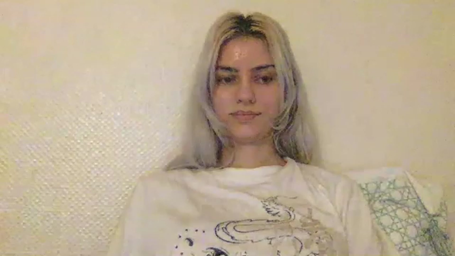 Gallery image thumbnail from LLuckyGirl's myfreecams stream on, 03/31/2023, 23:56 image 16 of 20