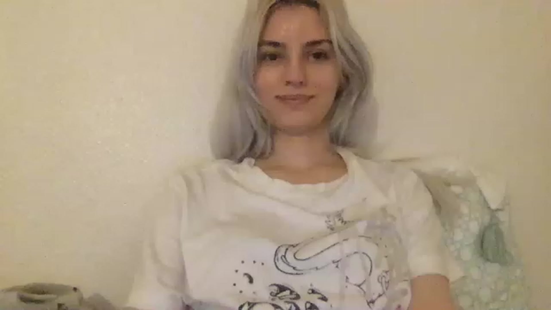 Gallery image thumbnail from LLuckyGirl's myfreecams stream on, 04/01/2023, 01:28 image 17 of 20