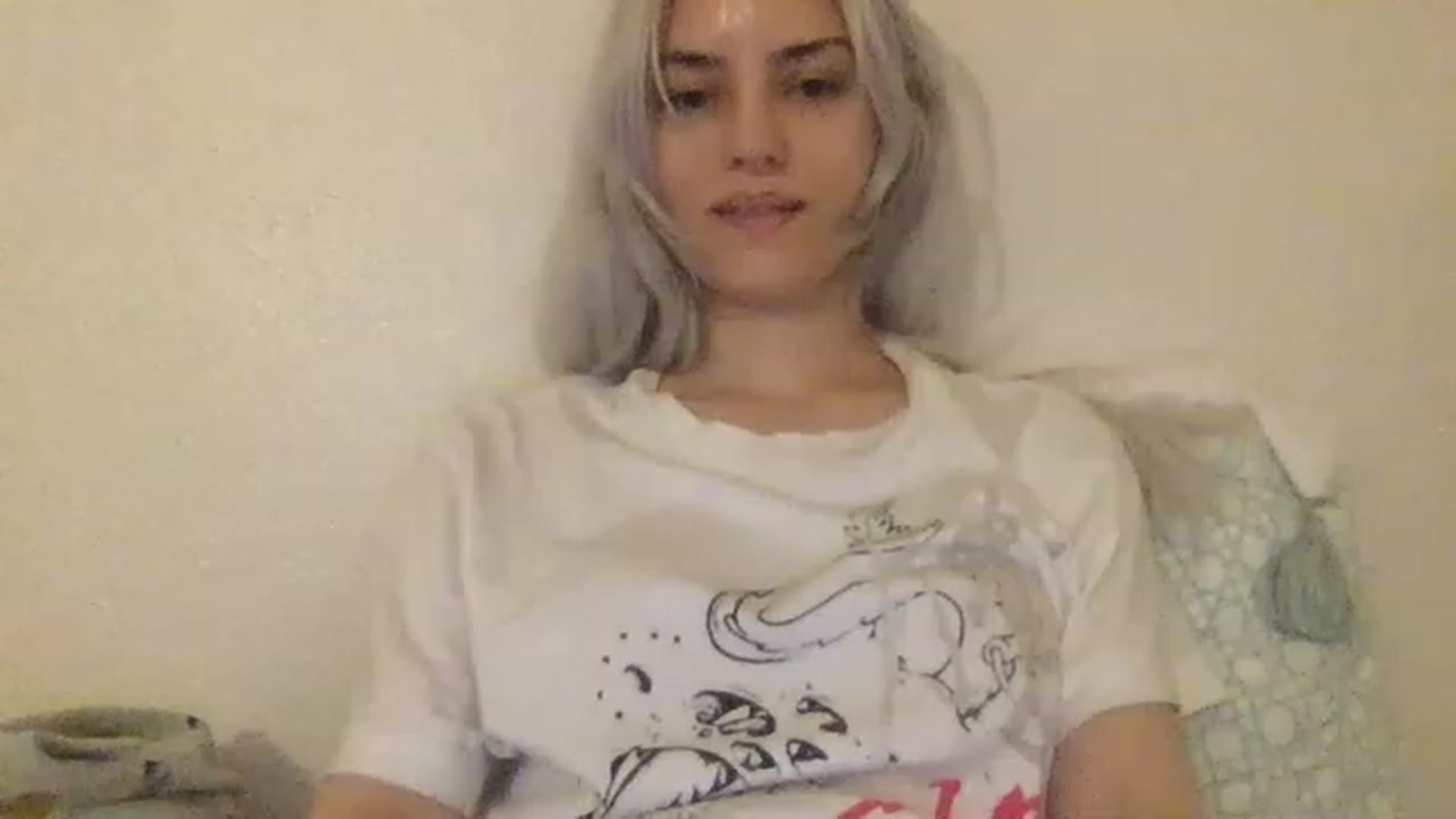 Gallery image thumbnail from LLuckyGirl's myfreecams stream on, 04/01/2023, 01:28 image 15 of 20