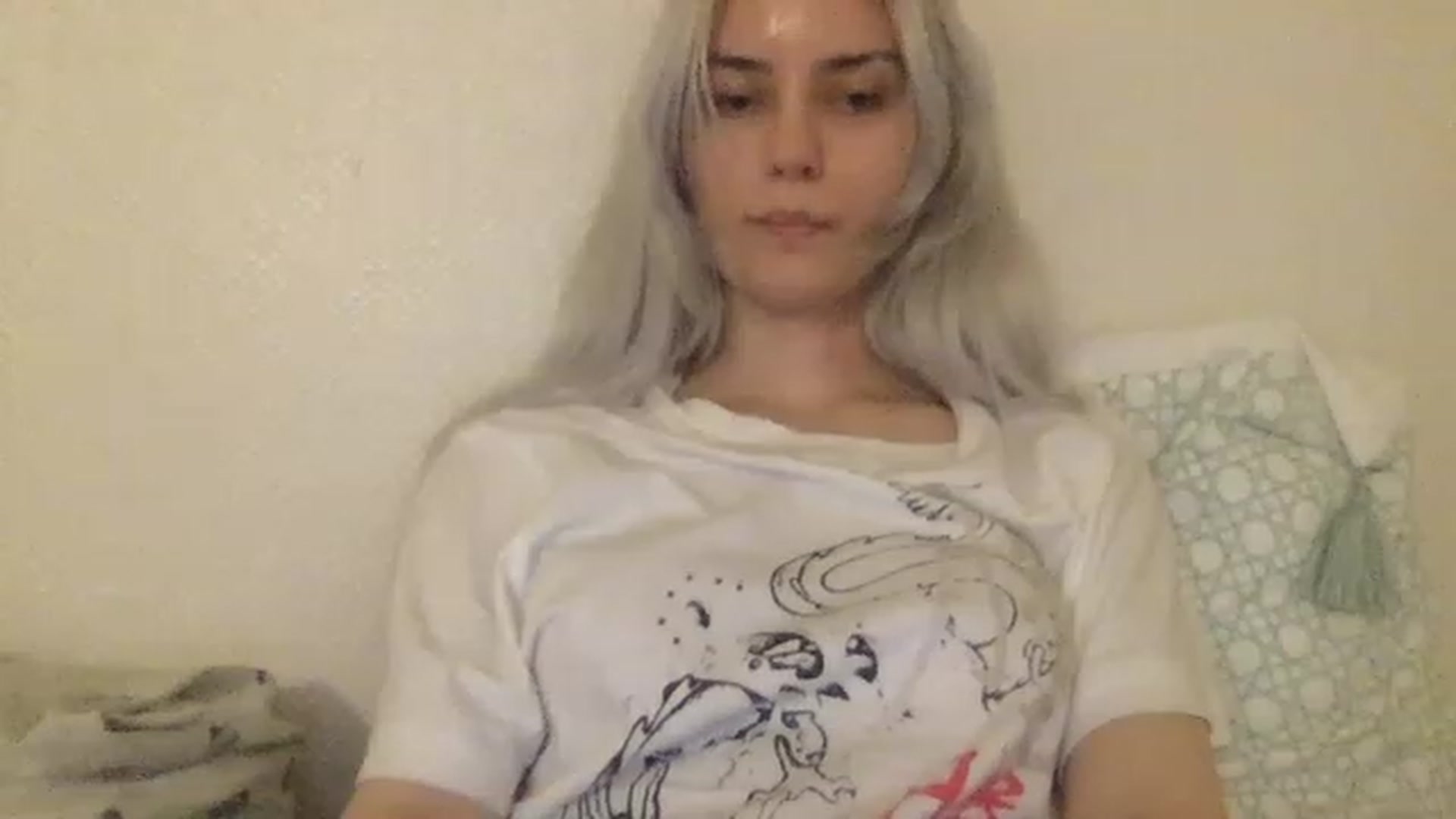 Gallery image thumbnail from LLuckyGirl's myfreecams stream on, 04/01/2023, 01:28 image 3 of 20