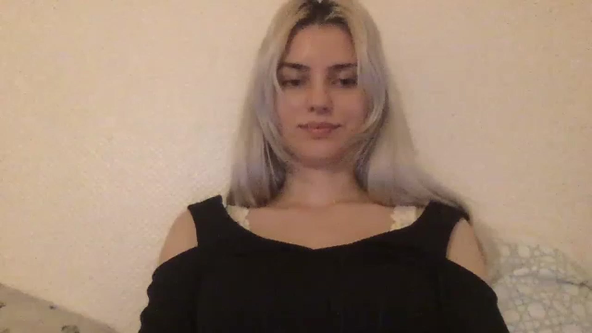 Gallery image thumbnail from LLuckyGirl's myfreecams stream on, 04/11/2023, 23:39 image 16 of 20