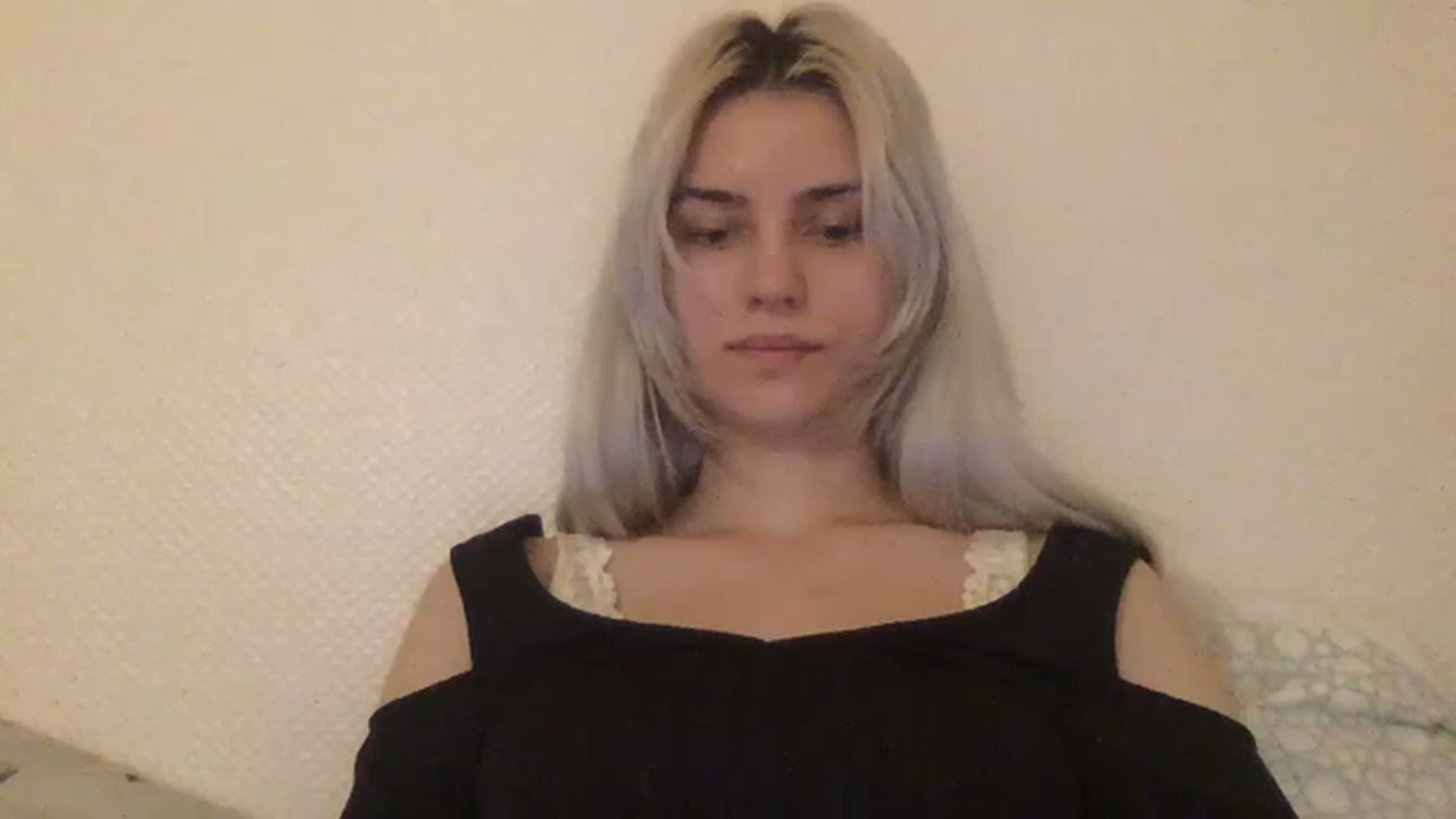 Gallery image thumbnail from LLuckyGirl's myfreecams stream on, 04/11/2023, 23:39 image 19 of 20