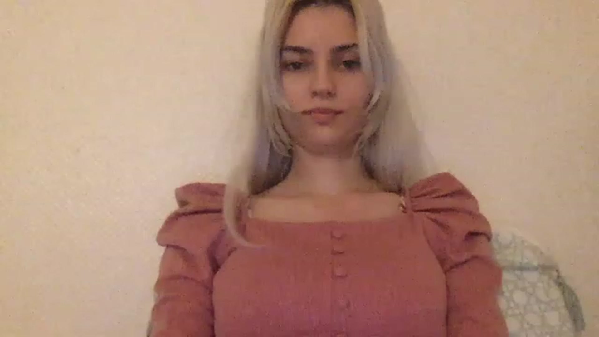 Gallery image thumbnail from LLuckyGirl's myfreecams stream on, 04/12/2023, 23:12 image 15 of 20