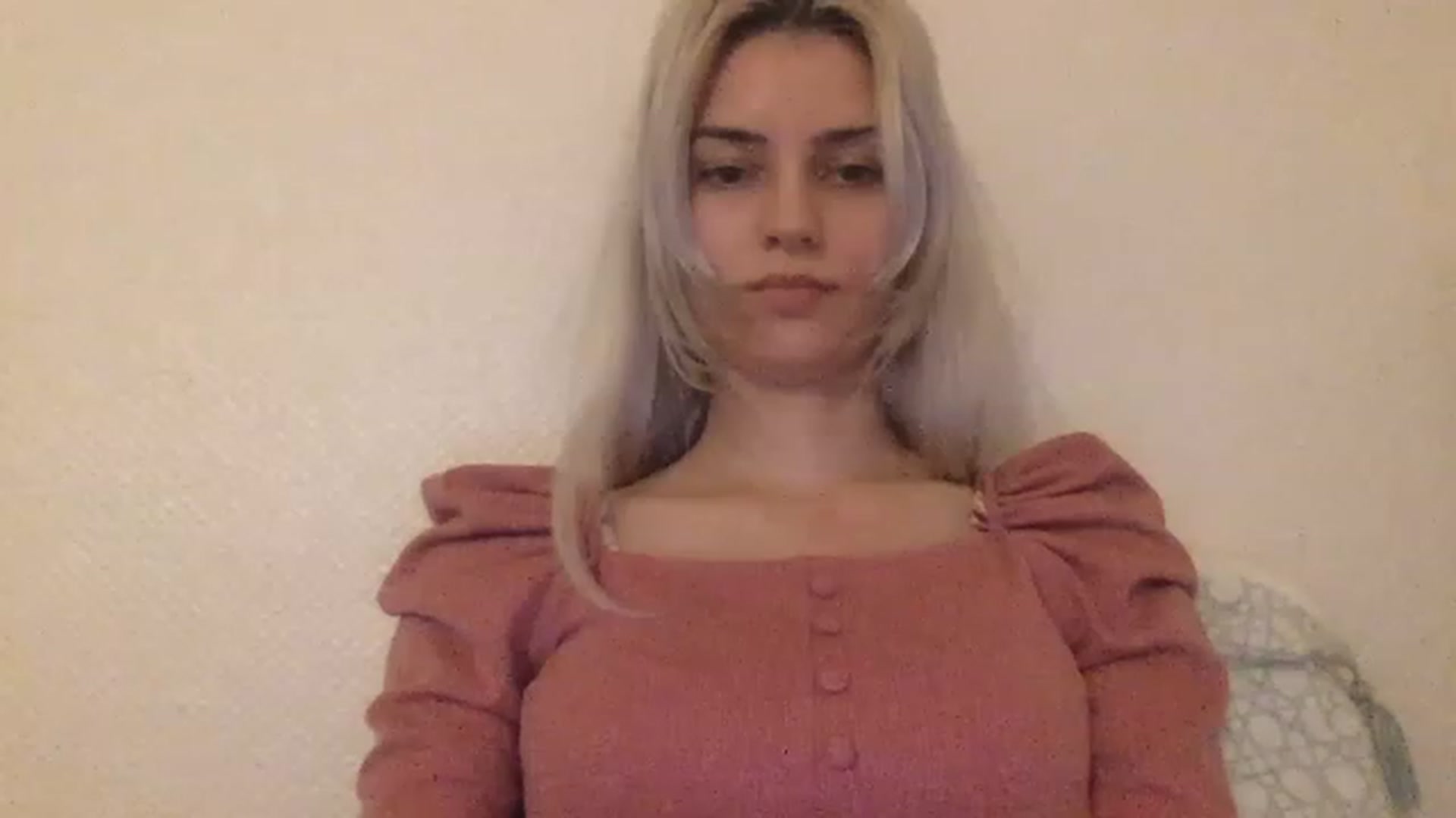 Gallery image thumbnail from LLuckyGirl's myfreecams stream on, 04/12/2023, 23:12 image 19 of 20