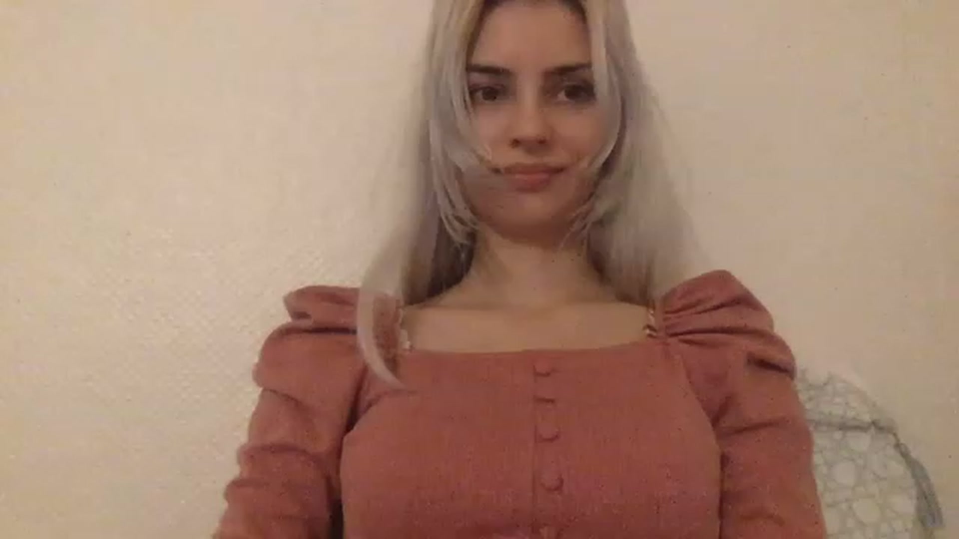 Gallery image thumbnail from LLuckyGirl's myfreecams stream on, 04/12/2023, 23:12 image 7 of 20