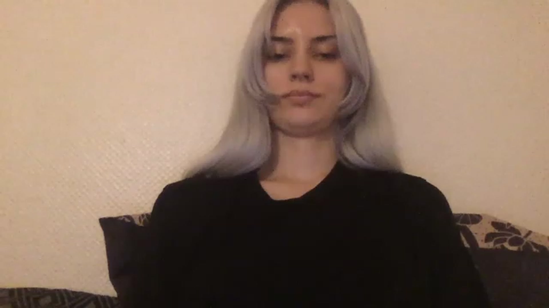 Gallery image thumbnail from LLuckyGirl's myfreecams stream on, 04/24/2023, 24:16 image 12 of 20