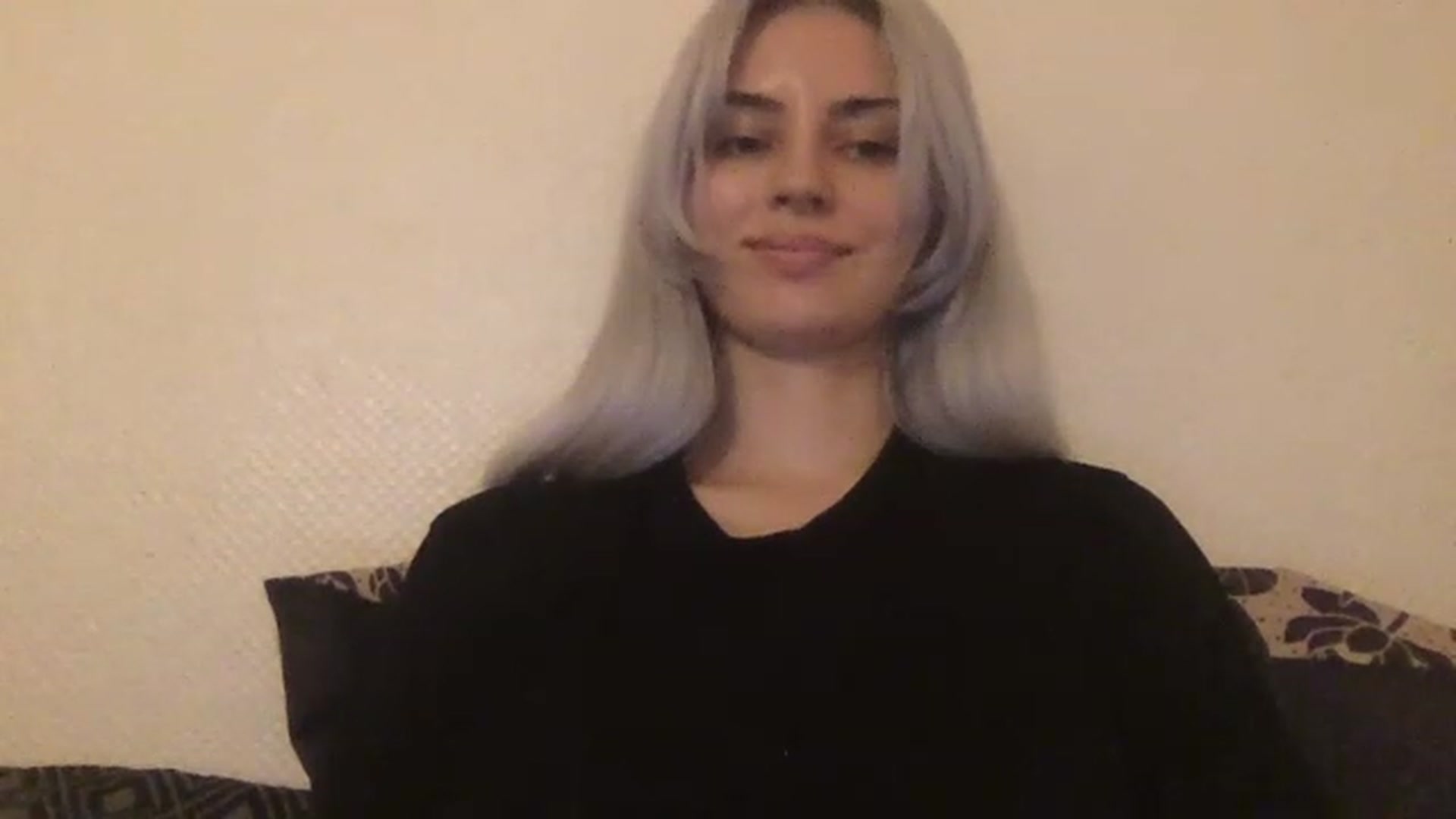 Gallery image thumbnail from LLuckyGirl's myfreecams stream on, 04/24/2023, 24:16 image 16 of 20