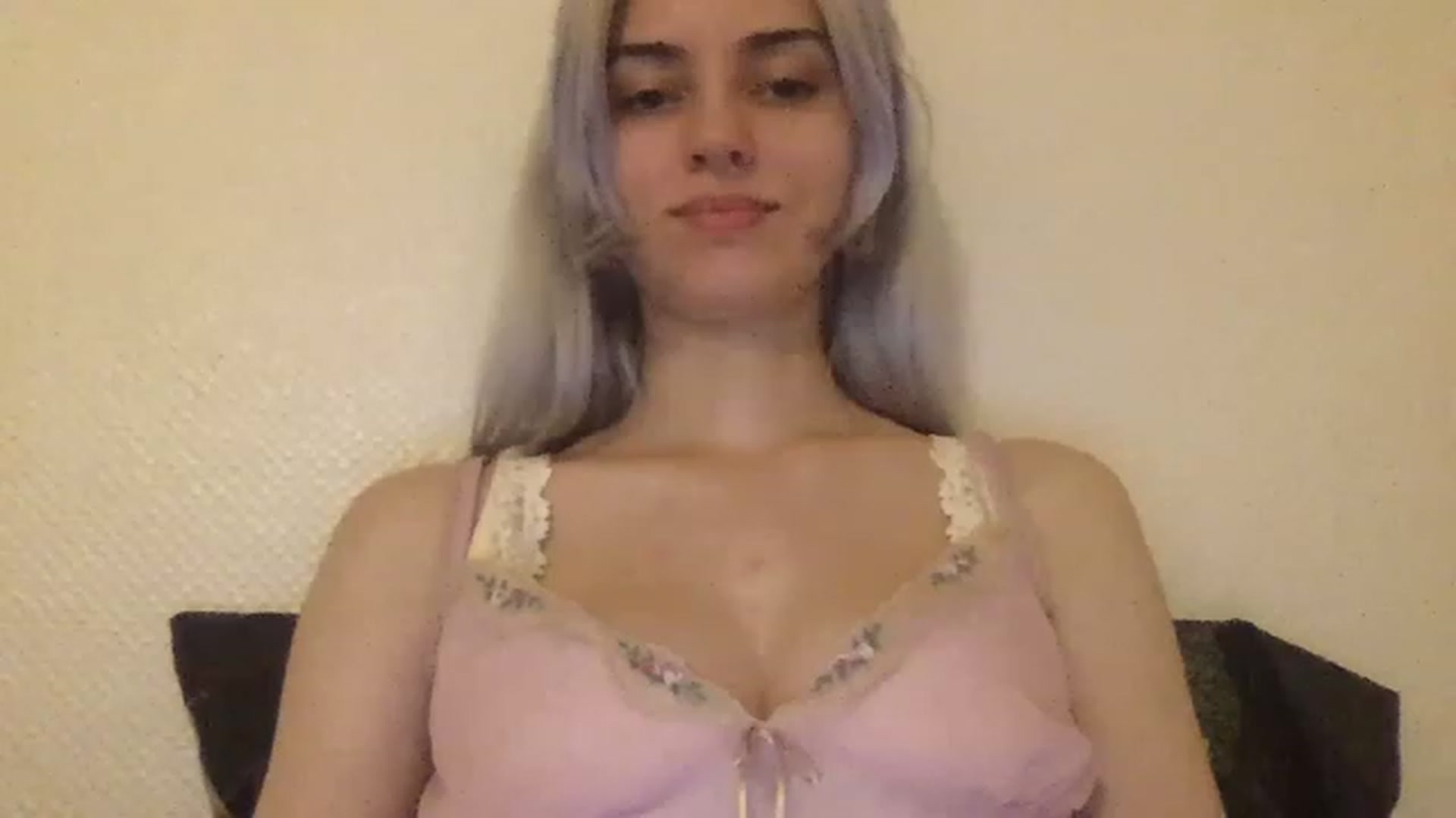 Gallery image thumbnail from LLuckyGirl's myfreecams stream on, 06/13/2023, 01:14 image 1 of 20