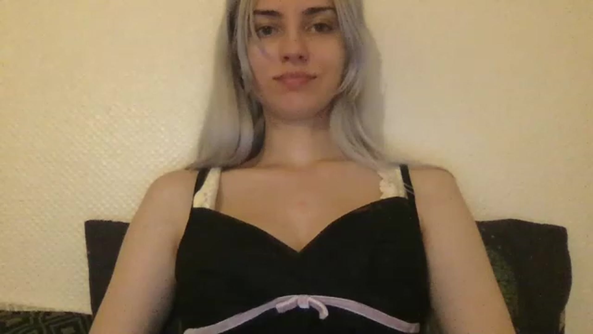 Gallery image thumbnail from LLuckyGirl's myfreecams stream on, 06/13/2023, 23:43 image 5 of 20