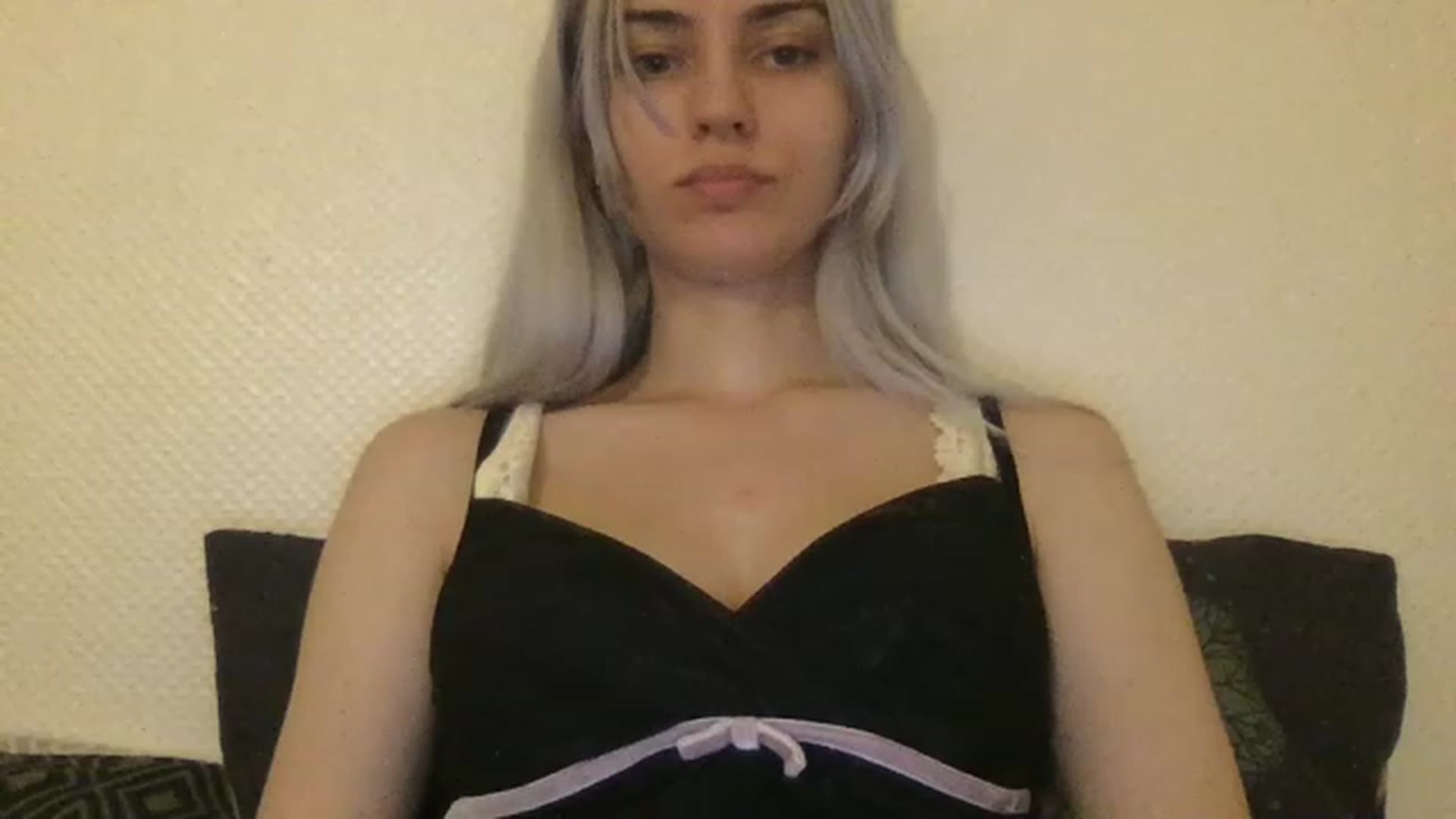 Gallery image thumbnail from LLuckyGirl's myfreecams stream on, 06/13/2023, 23:43 image 4 of 20
