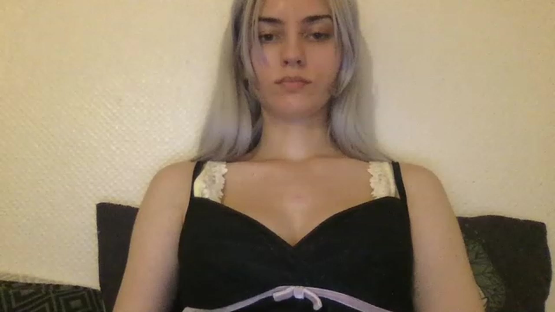 Gallery image thumbnail from LLuckyGirl's myfreecams stream on, 06/13/2023, 23:43 image 18 of 20