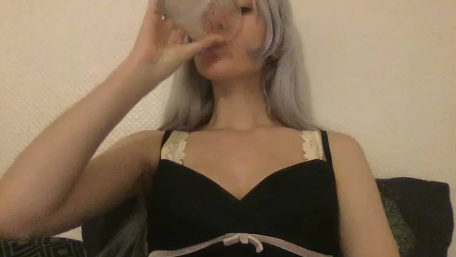 Gallery image thumbnail from LLuckyGirl's myfreecams stream on, 06/13/2023, 23:43 image 11 of 20
