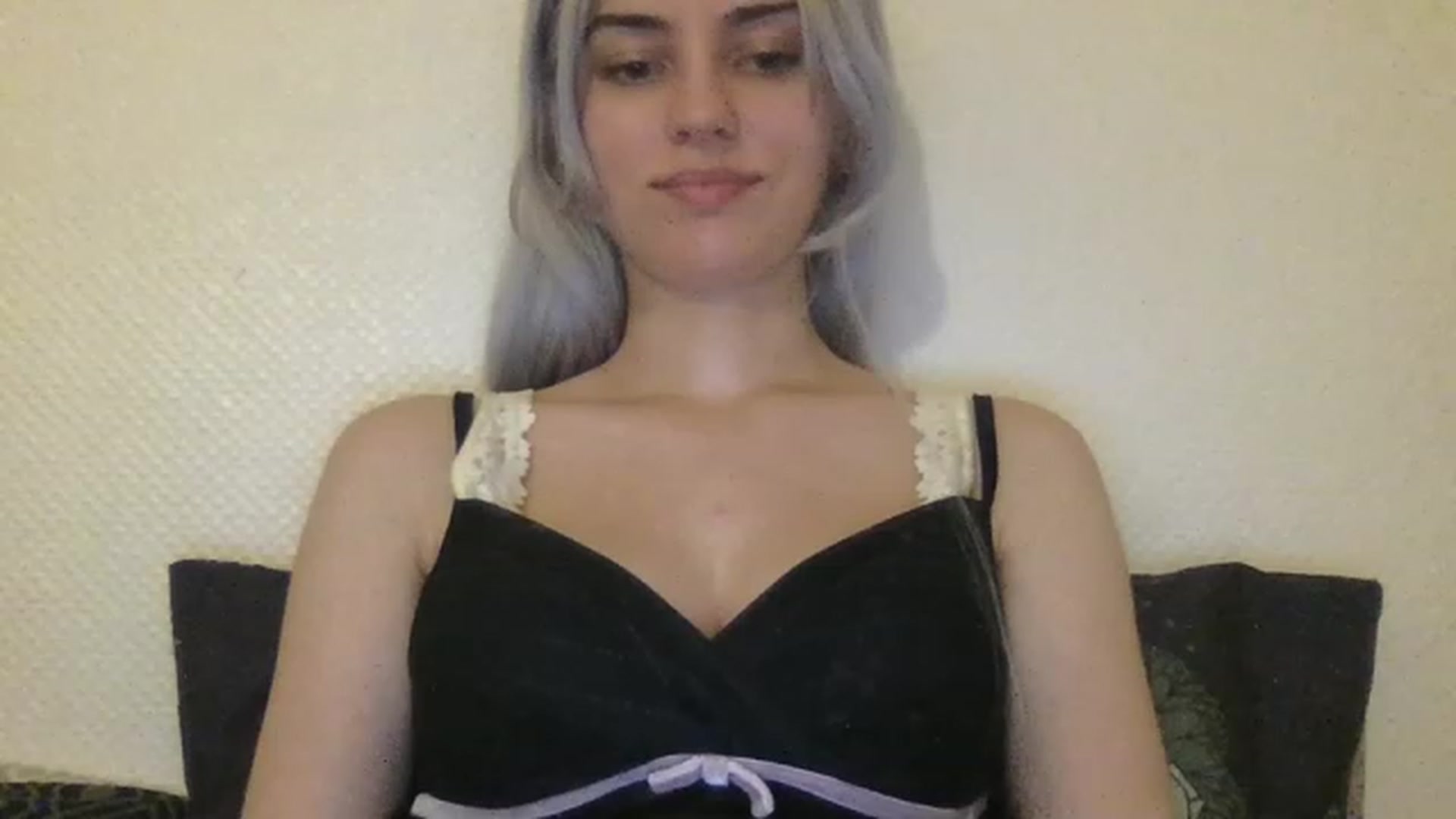 Gallery image thumbnail from LLuckyGirl's myfreecams stream on, 06/14/2023, 24:03 image 3 of 20