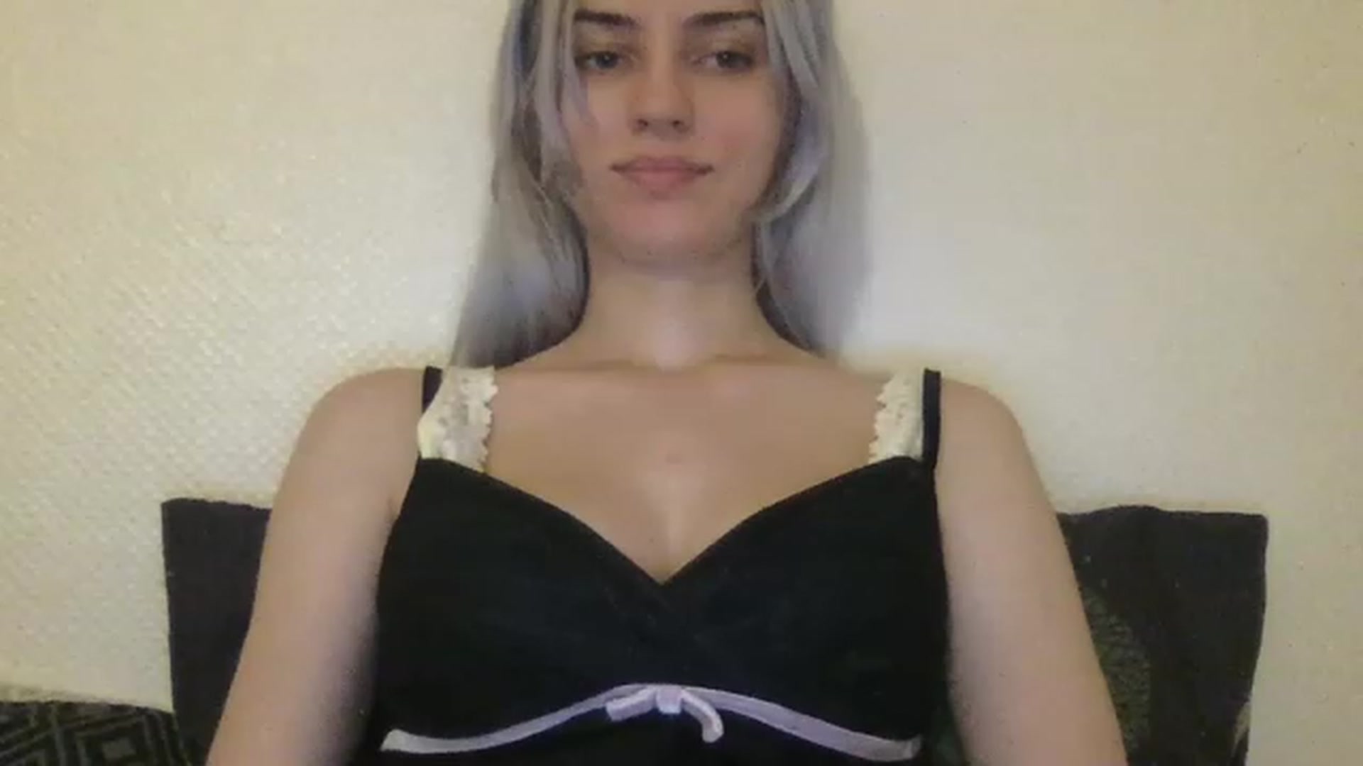 Gallery image thumbnail from LLuckyGirl's myfreecams stream on, 06/14/2023, 24:03 image 18 of 20