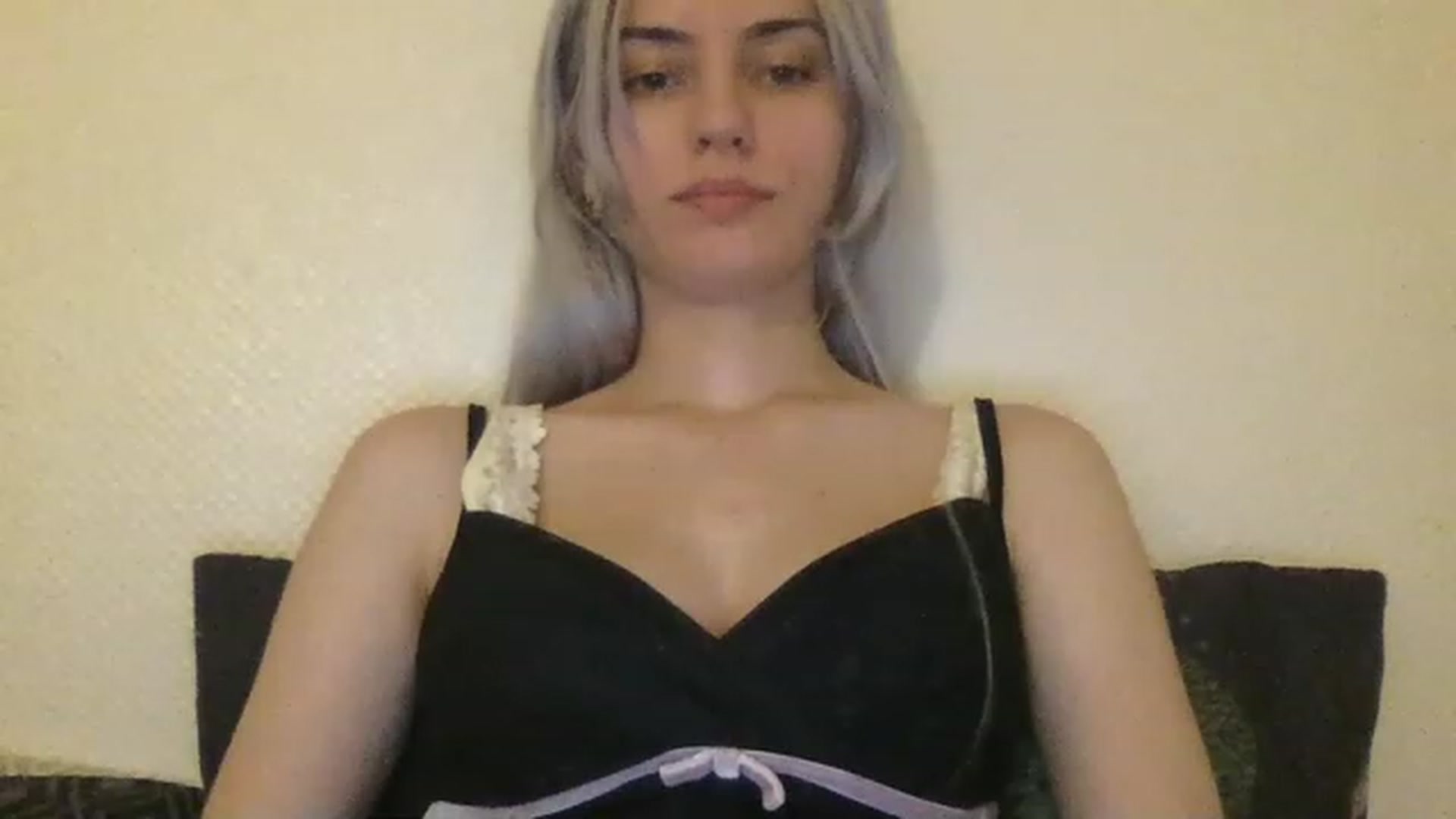 Gallery image thumbnail from LLuckyGirl's myfreecams stream on, 06/14/2023, 24:03 image 8 of 20
