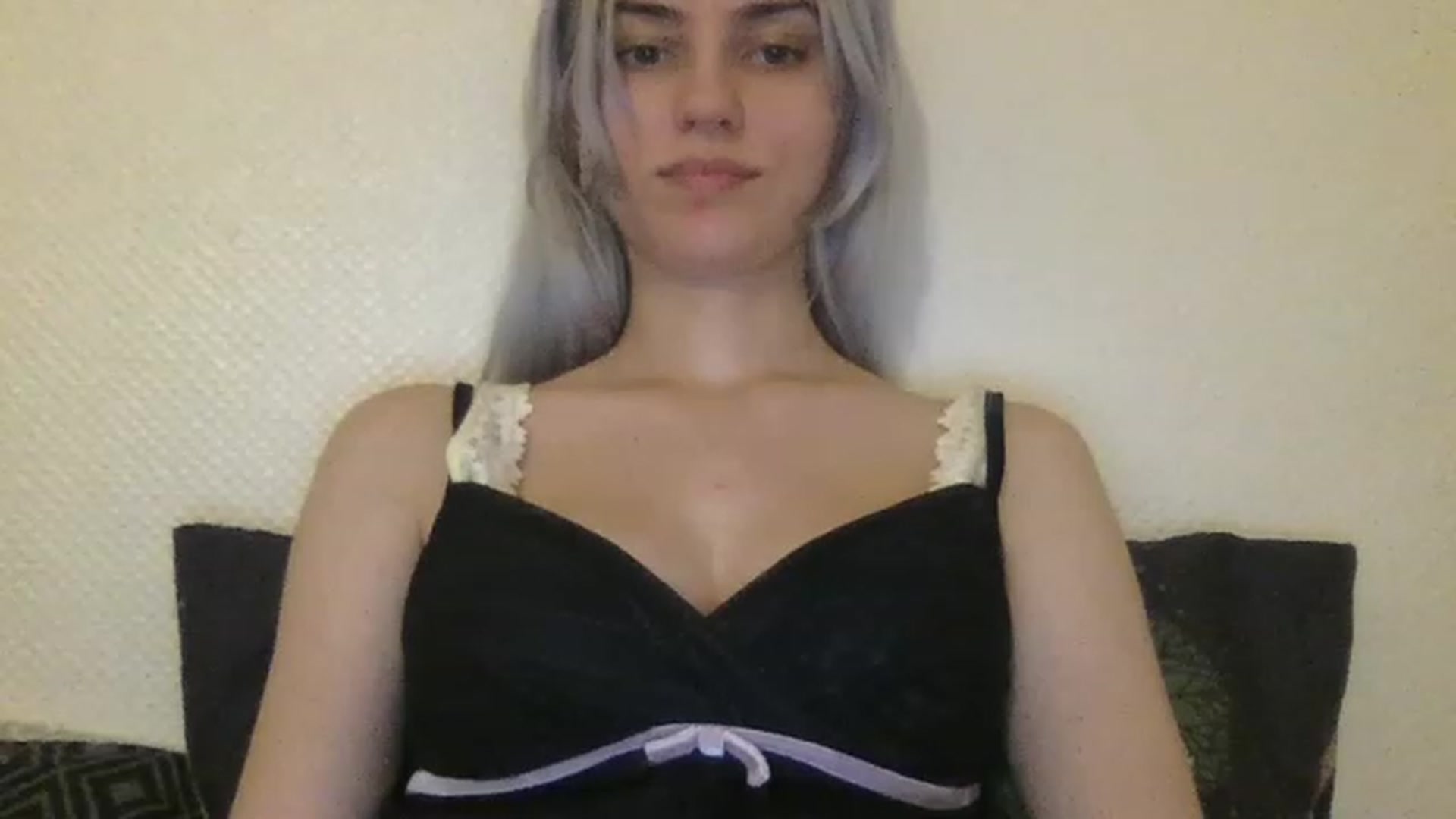 Gallery image thumbnail from LLuckyGirl's myfreecams stream on, 06/14/2023, 24:03 image 20 of 20