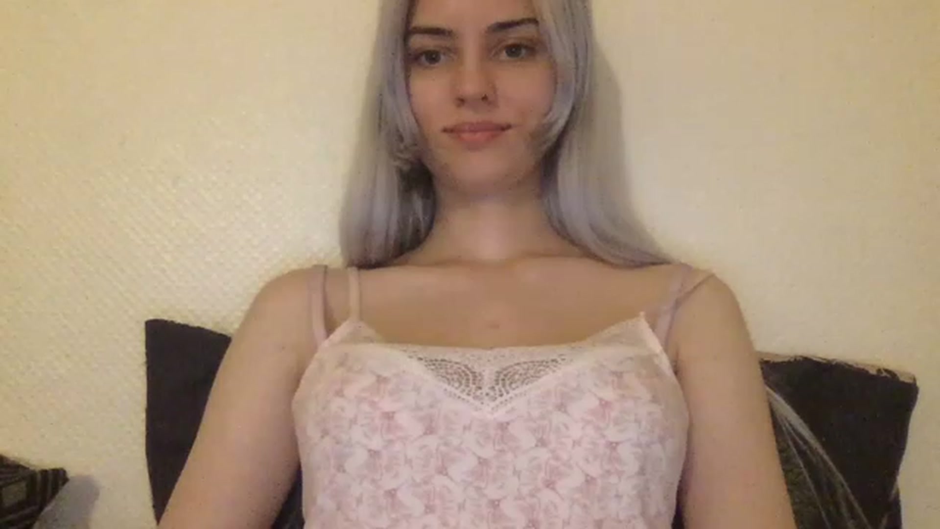 Gallery image thumbnail from LLuckyGirl's myfreecams stream on, 06/15/2023, 02:42 image 3 of 20
