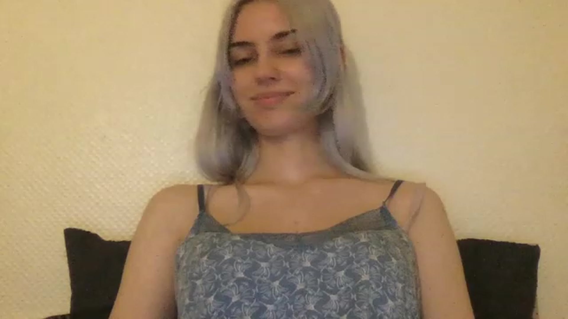 Gallery image thumbnail from LLuckyGirl's myfreecams stream on, 06/15/2023, 23:15 image 17 of 20