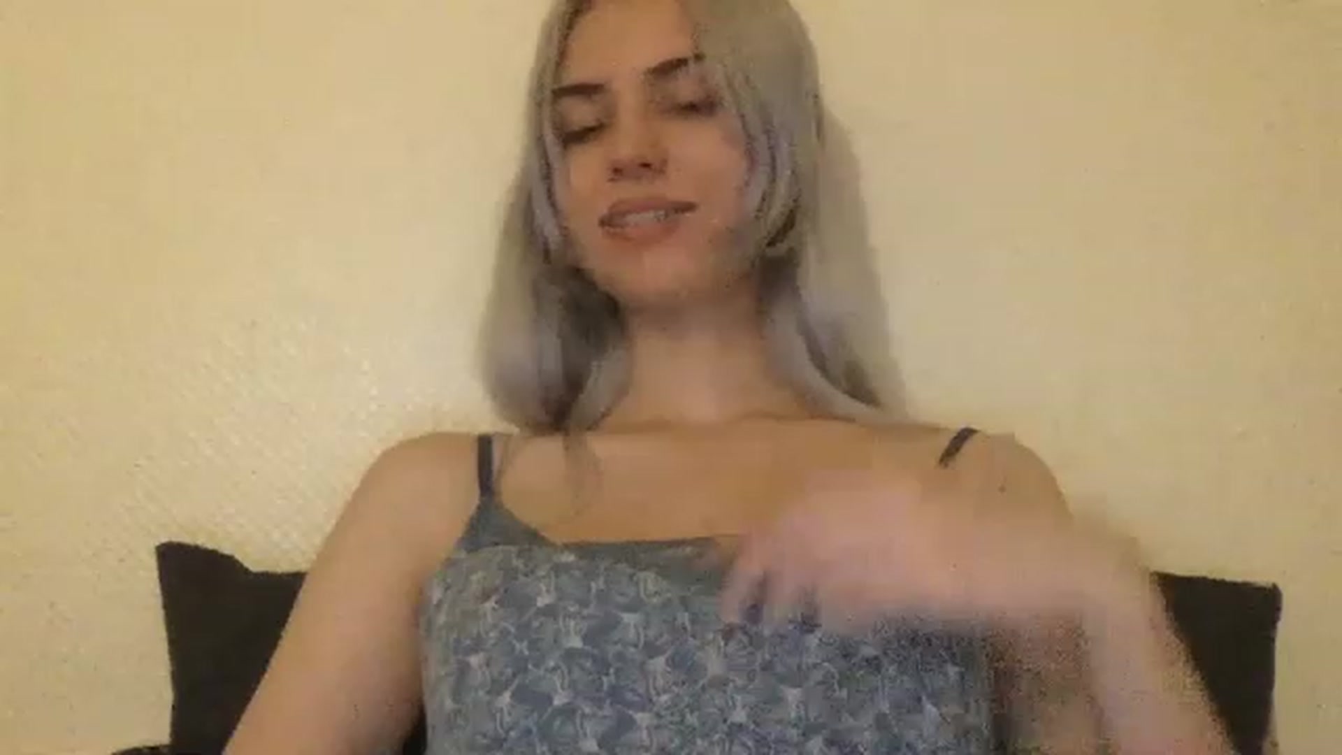 Gallery image thumbnail from LLuckyGirl's myfreecams stream on, 06/15/2023, 23:15 image 15 of 20