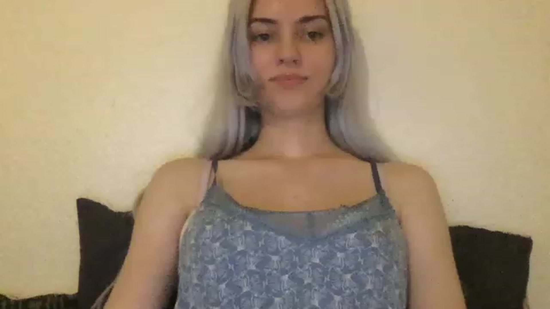 Gallery image thumbnail from LLuckyGirl's myfreecams stream on, 06/16/2023, 24:13 image 1 of 20