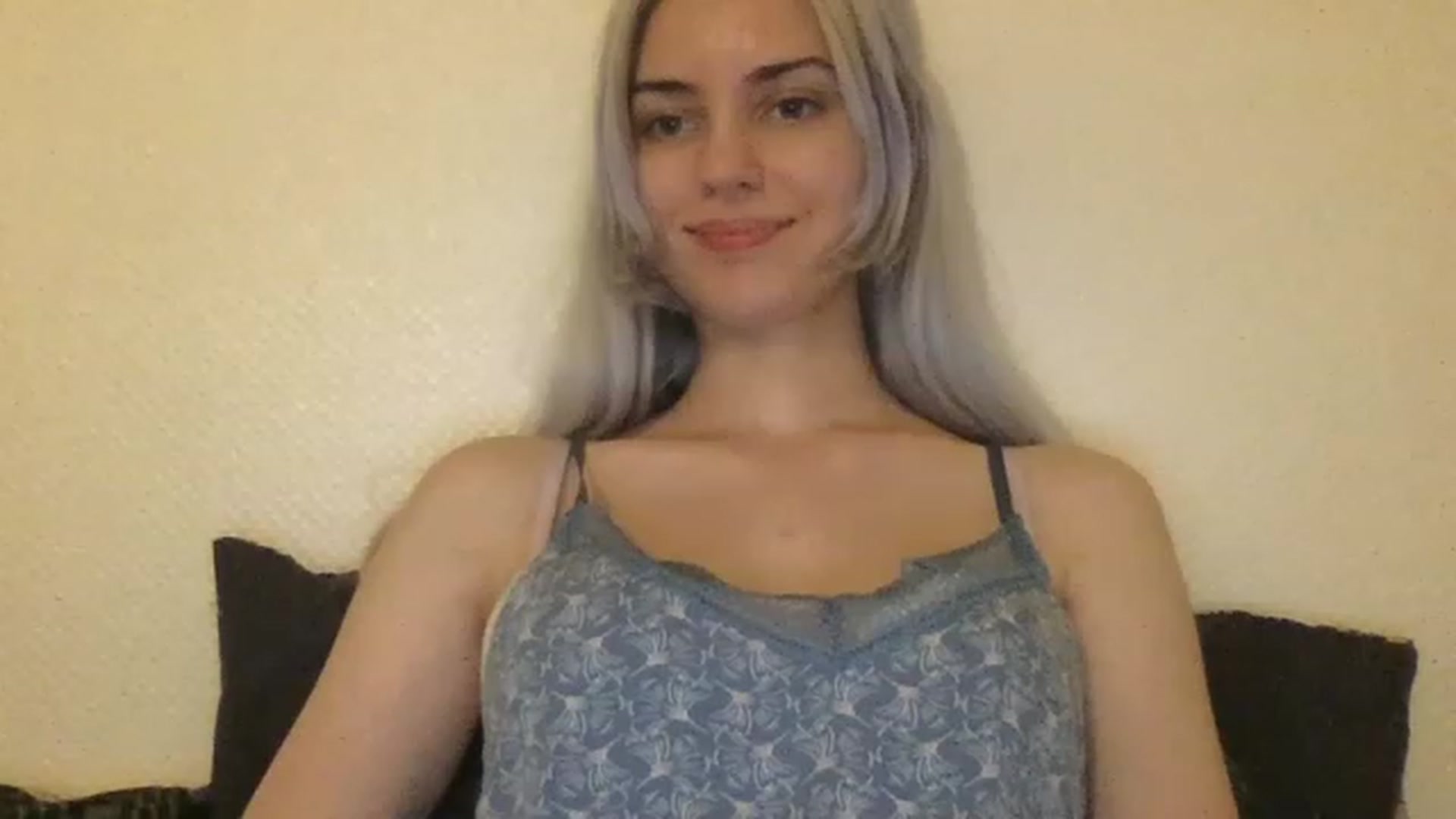 Gallery image thumbnail from LLuckyGirl's myfreecams stream on, 06/16/2023, 24:13 image 7 of 20